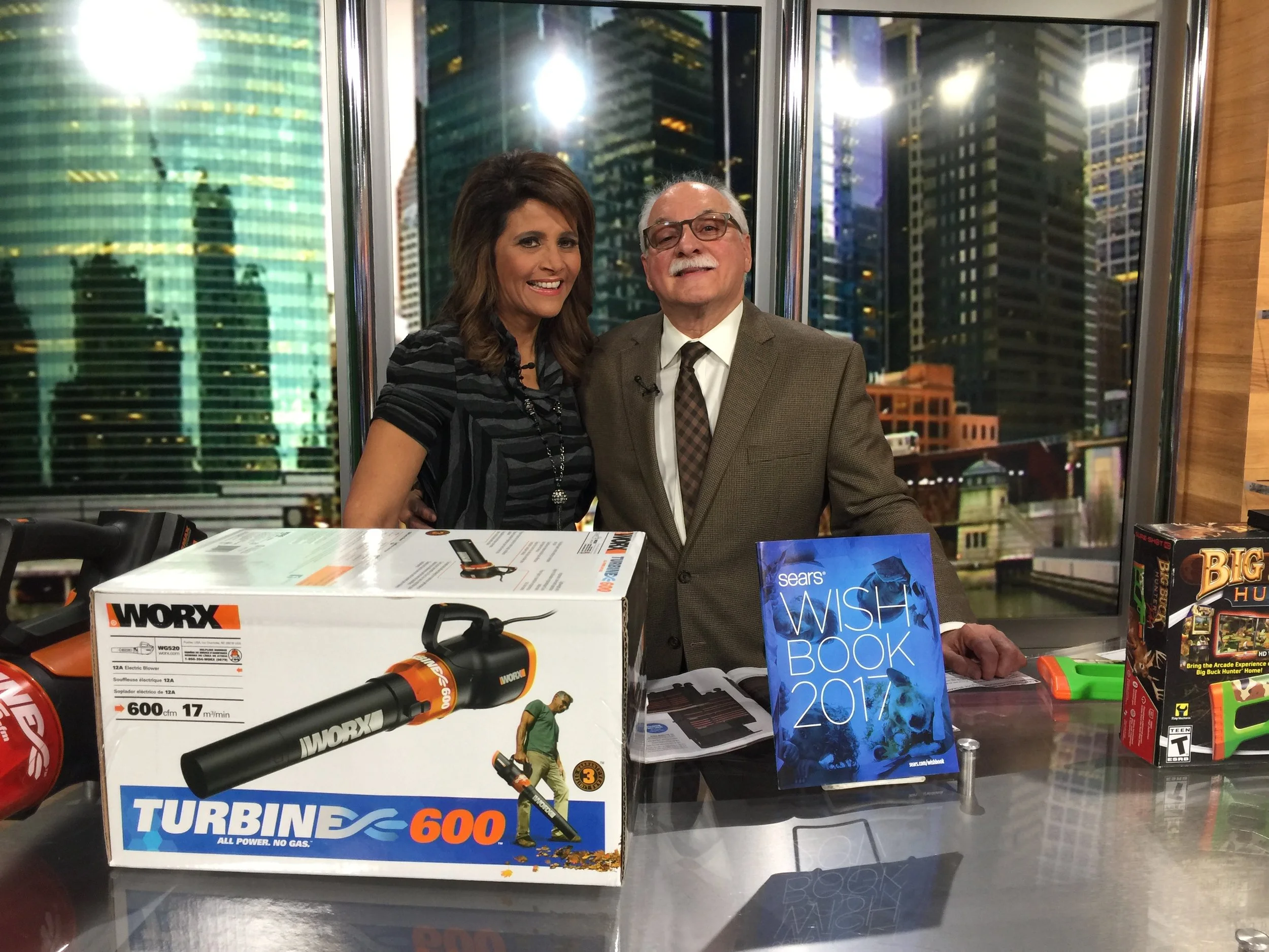 Good Day Chicago 10/30/17 - New Tech Products for Fall