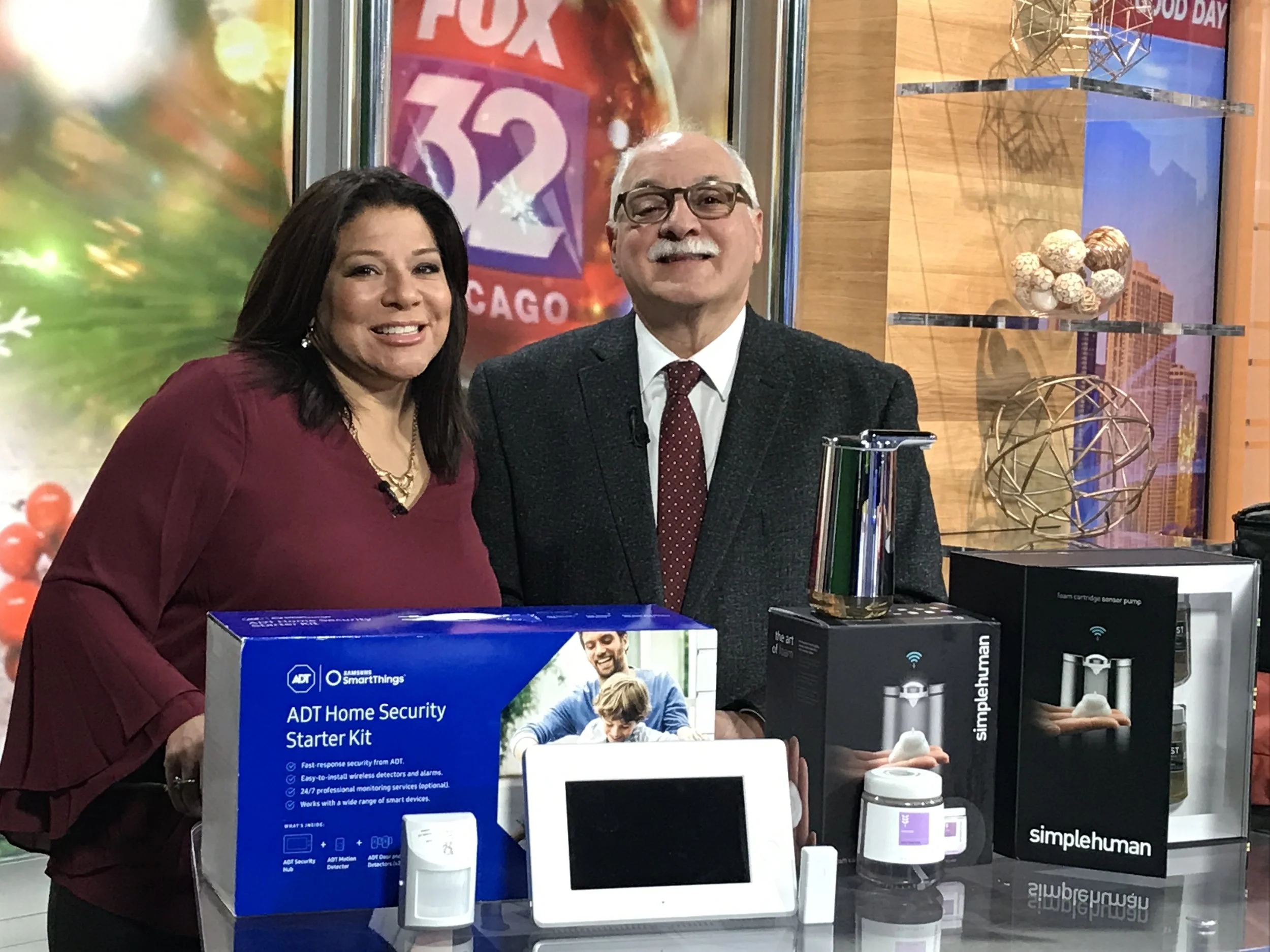 Good Day Chicago 12/15/17 - Hi-Tech Gifts & Gadgets for the Holiday Season