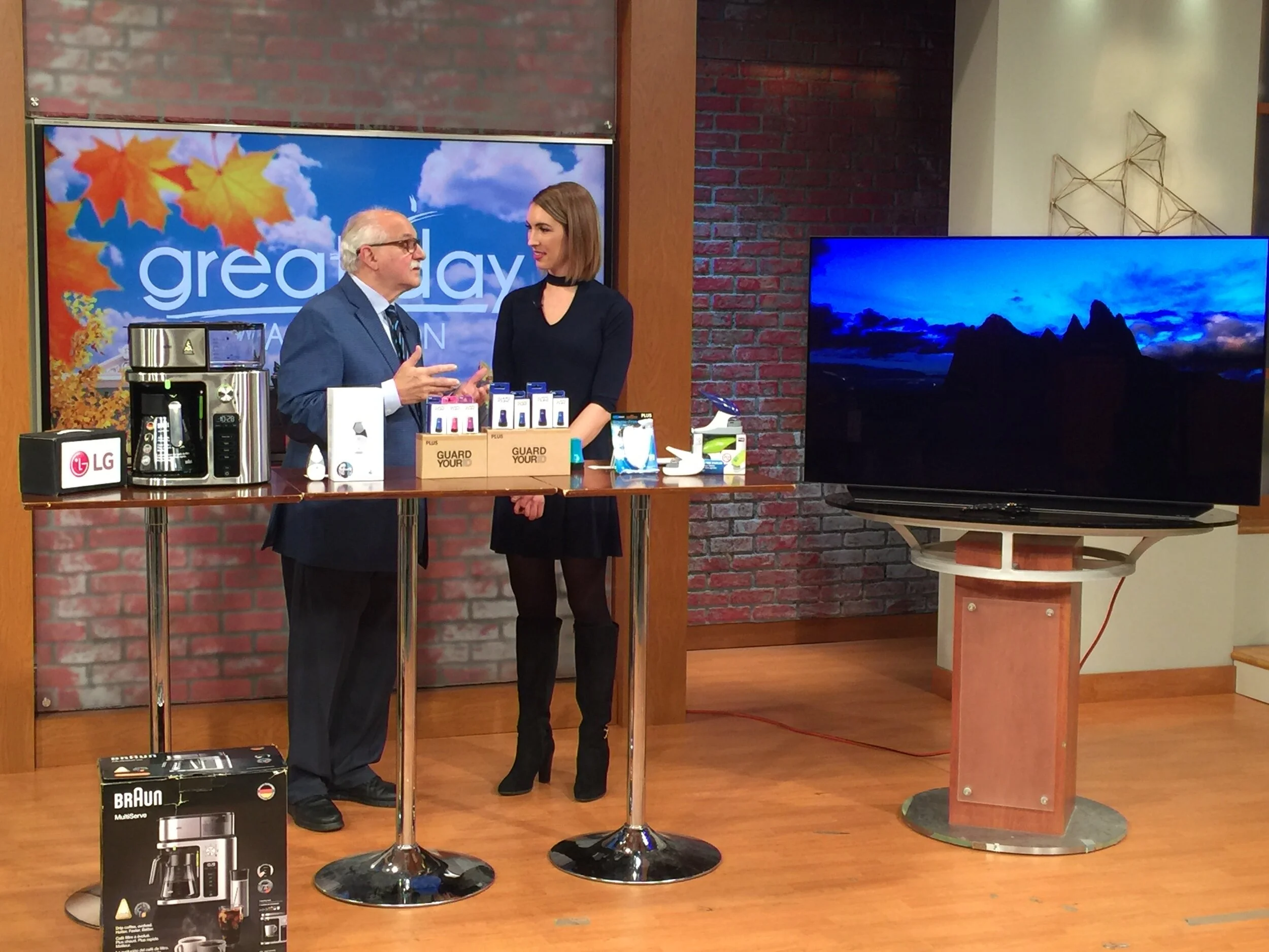 Great Day Washington 11/22/19 - Black Friday Tech