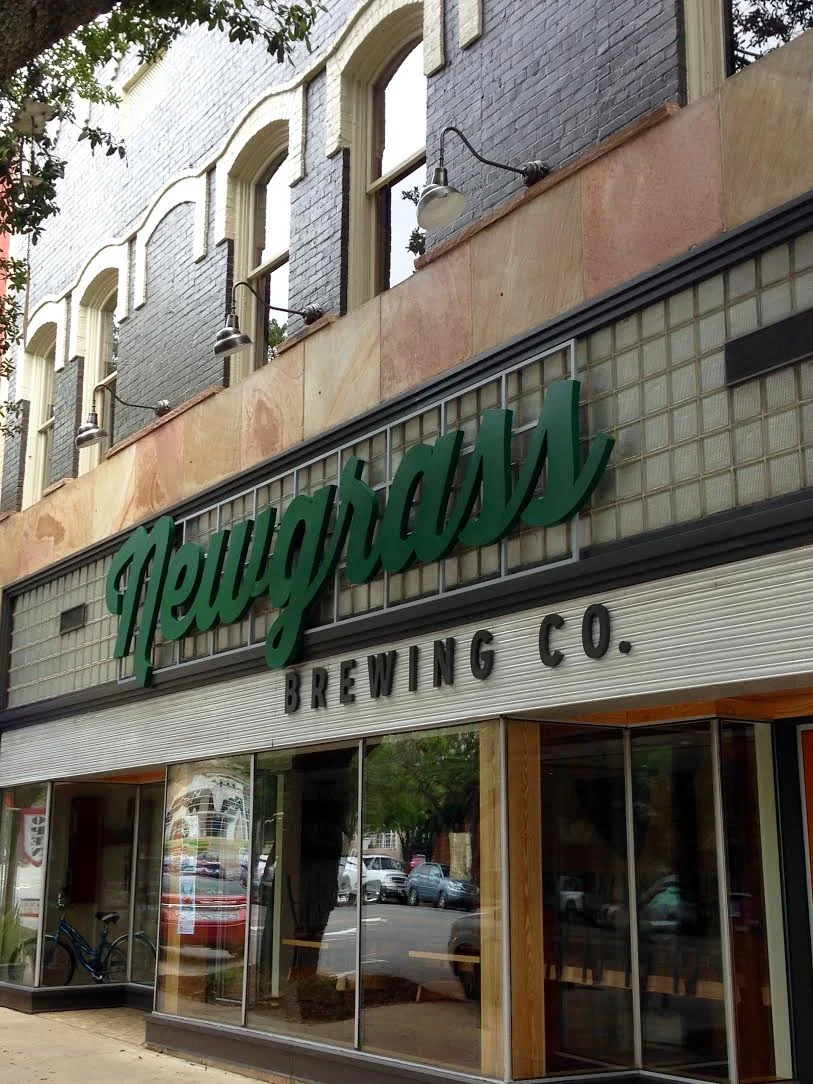newgrass storefront 1.jpg