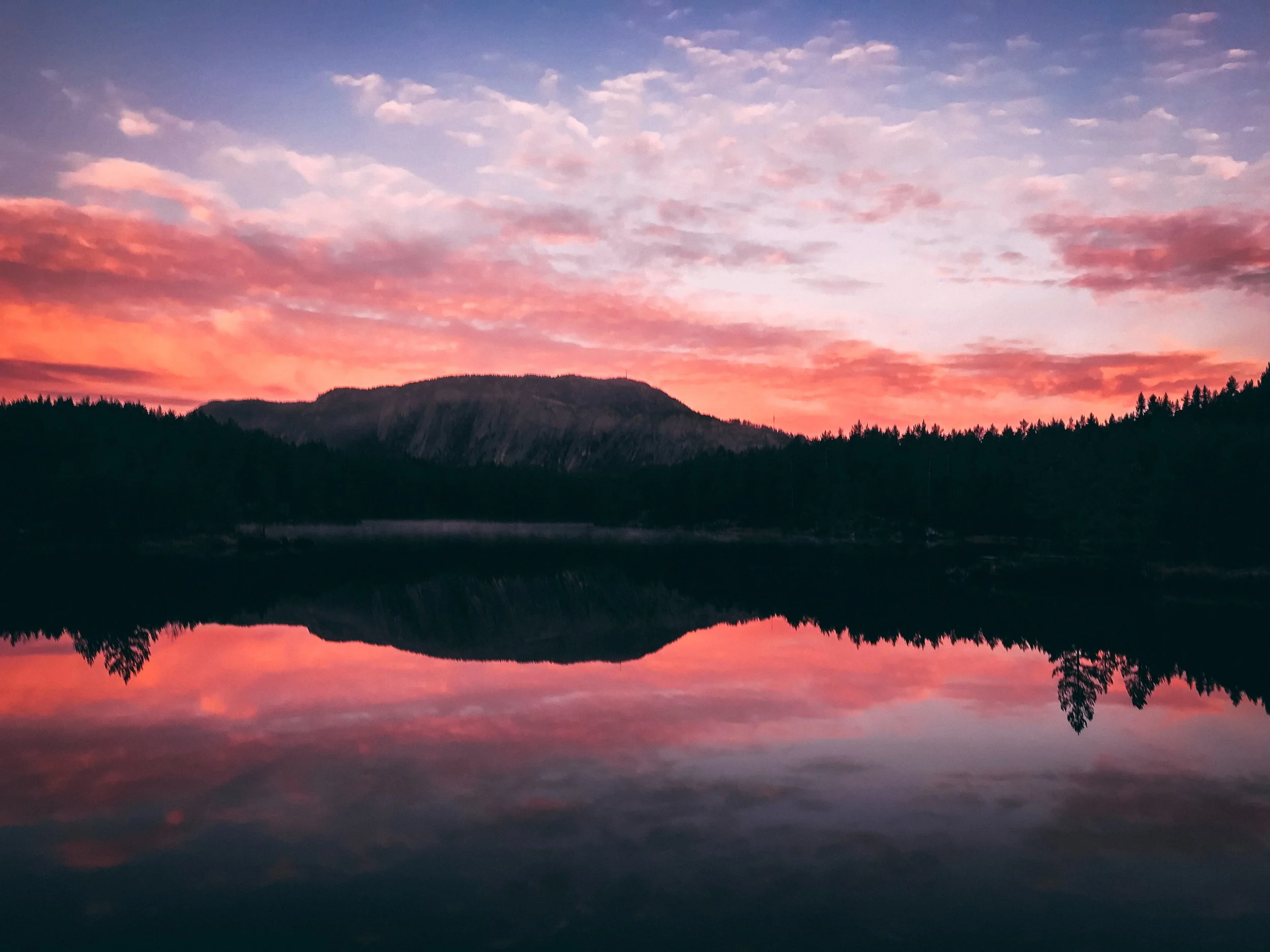 4k-wallpaper-calm-waters-cloudiness-2878019.jpg