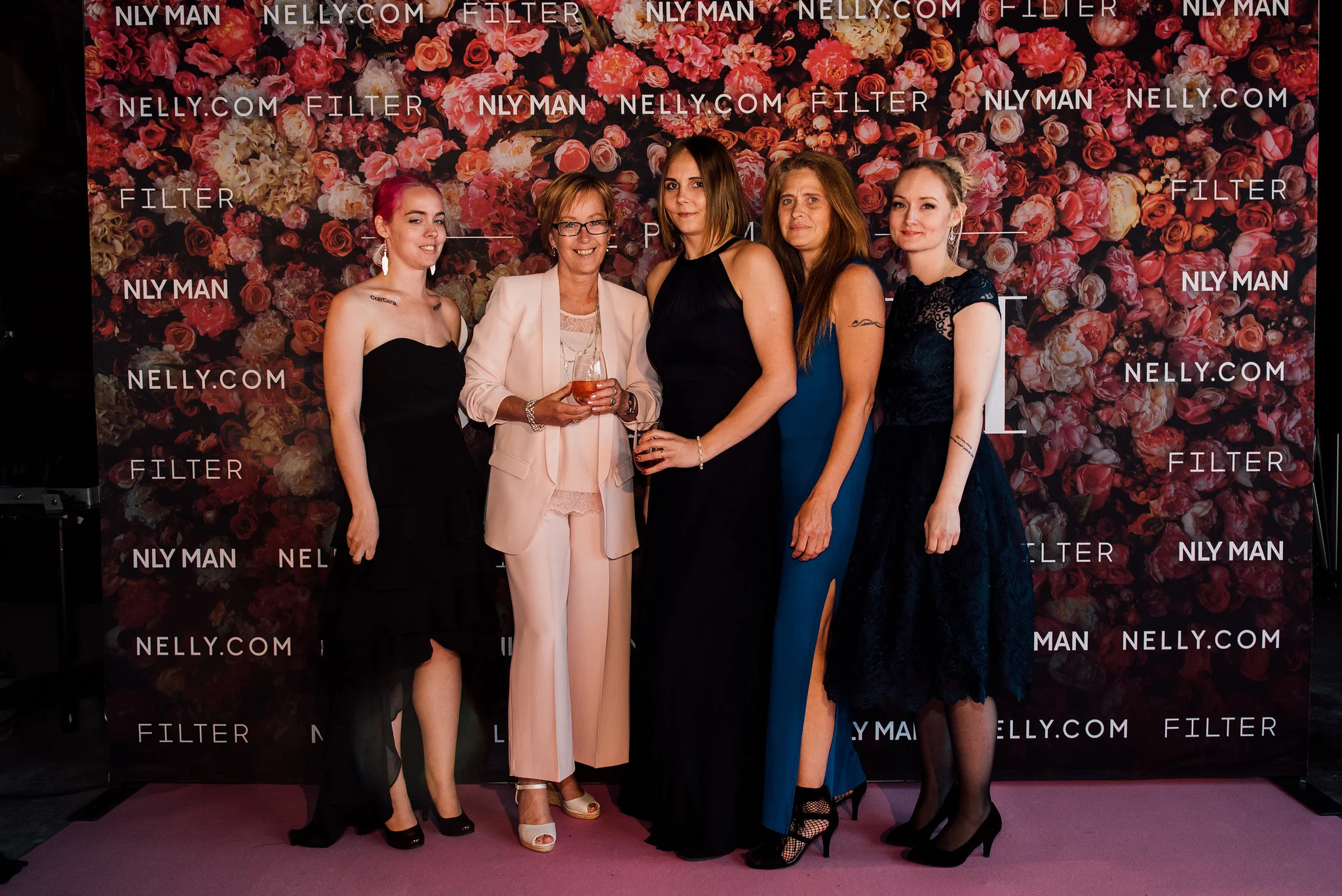 NELLYPREMIEREBASH-PINKCARPET-9.jpg