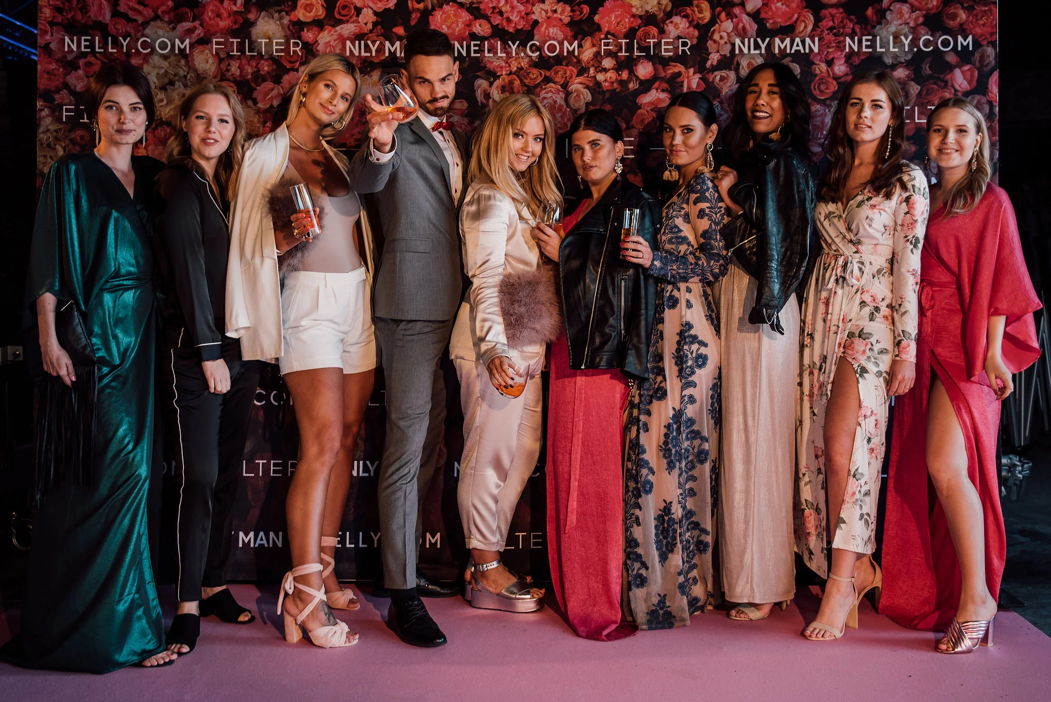 NELLYPREMIEREBASH-PINKCARPET-26.jpg
