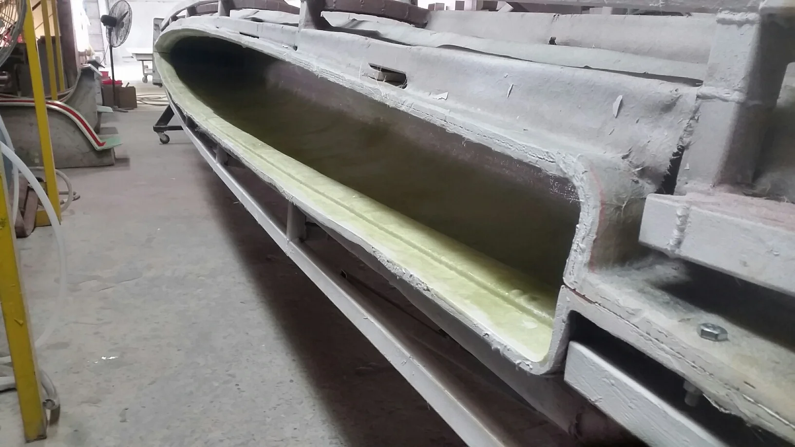 New 760 Float Mould - Gel & tie layer applied.jpg