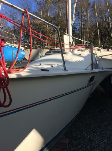 1995 Contour 30 MK II swing-wing trimaran