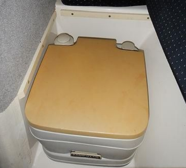 2001 Corsair F 28R