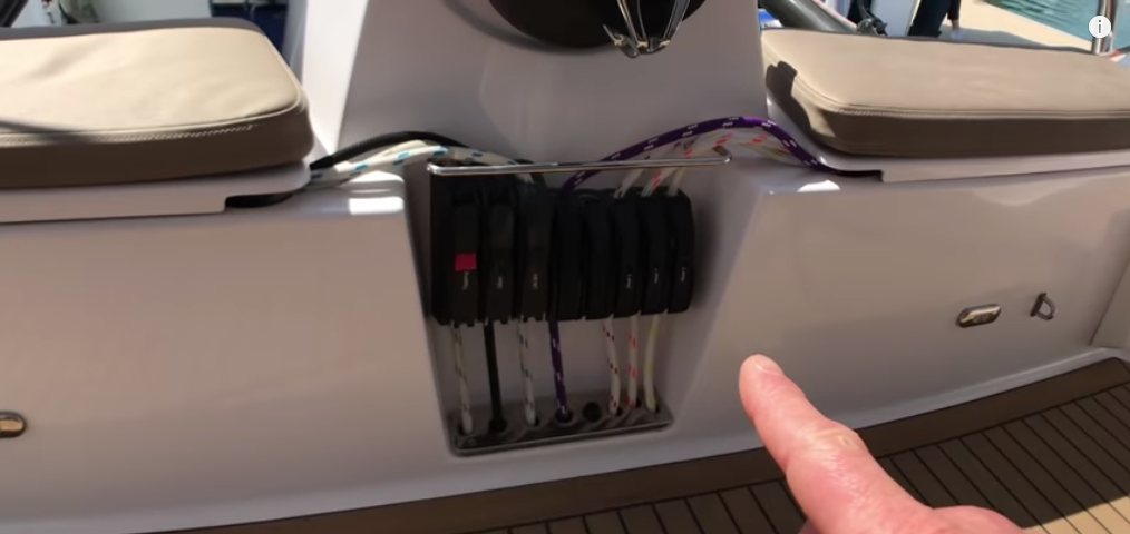 Seawind 1600