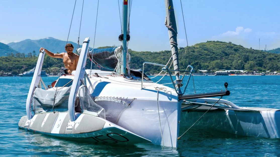 trimaran folding system