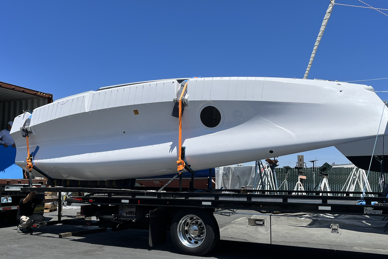 Corsair trimaran hull
