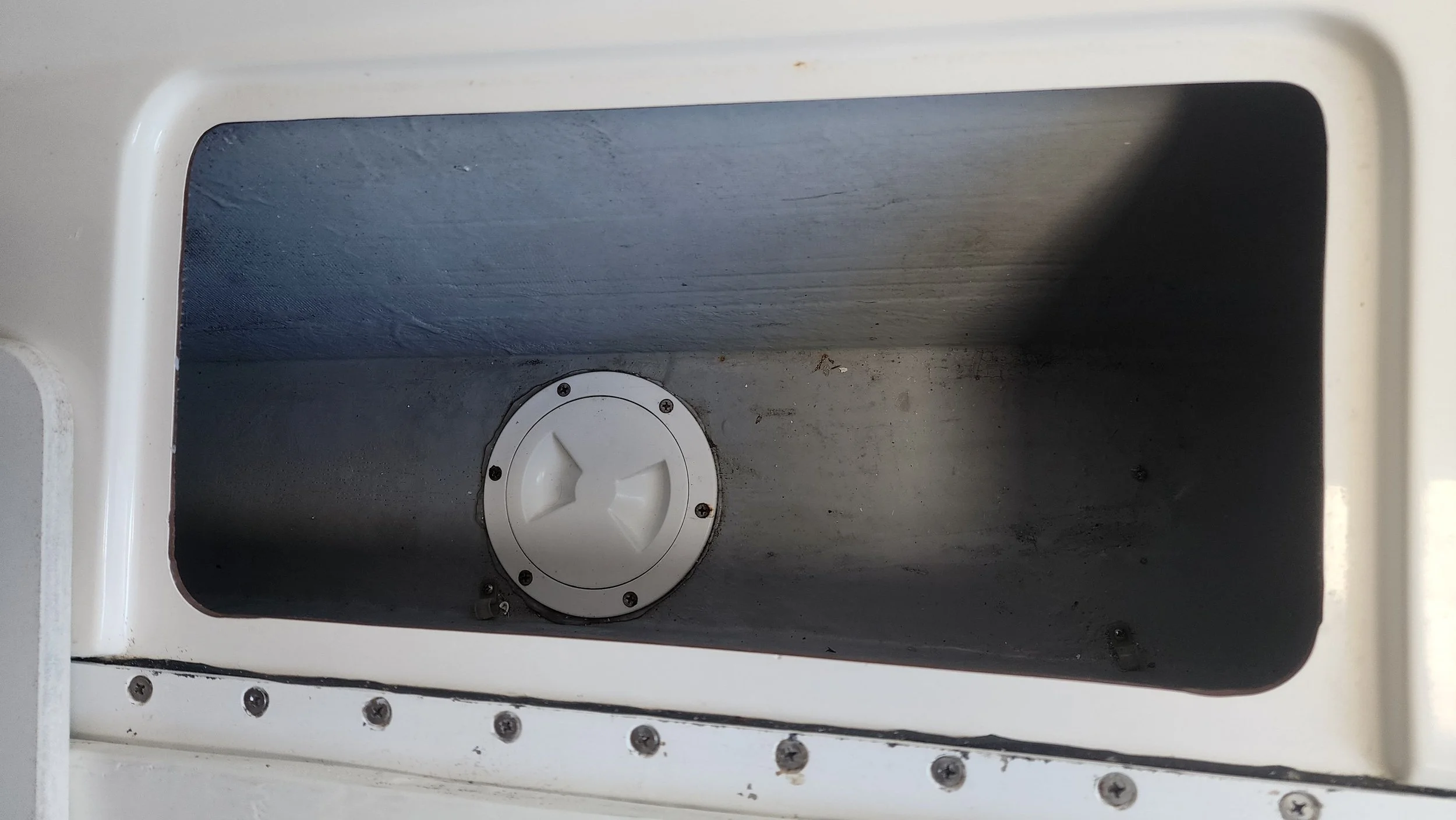J24 starboard aft under-bench storage.jpg