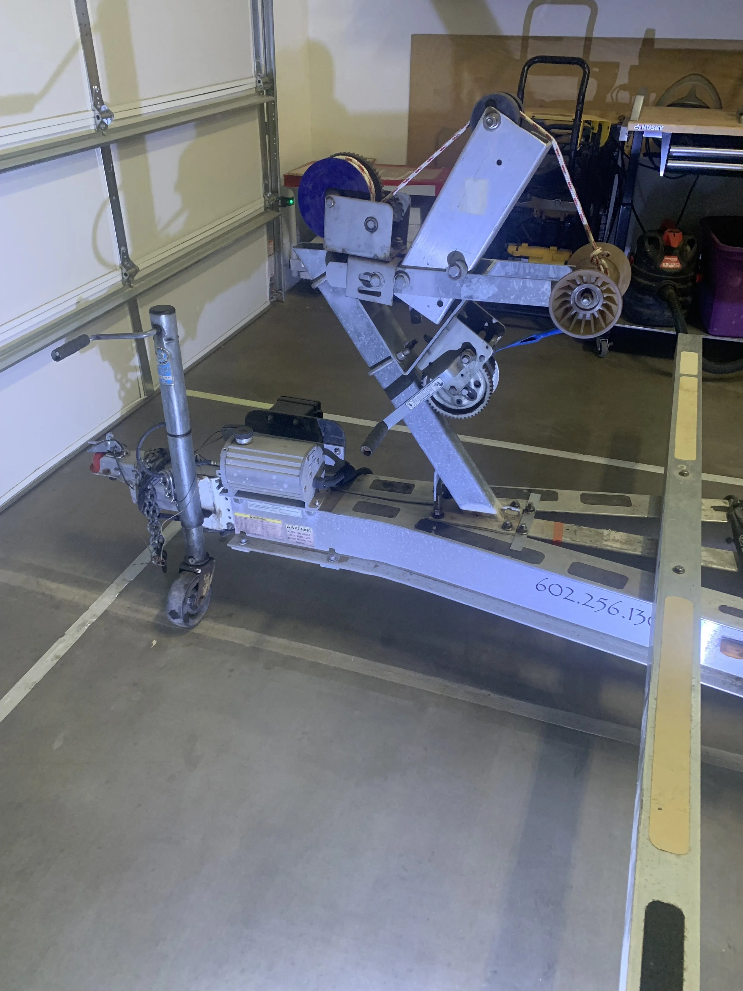 2001 Corsair 31 UC TLR DUAL HOIST SYSTEM.JPEG