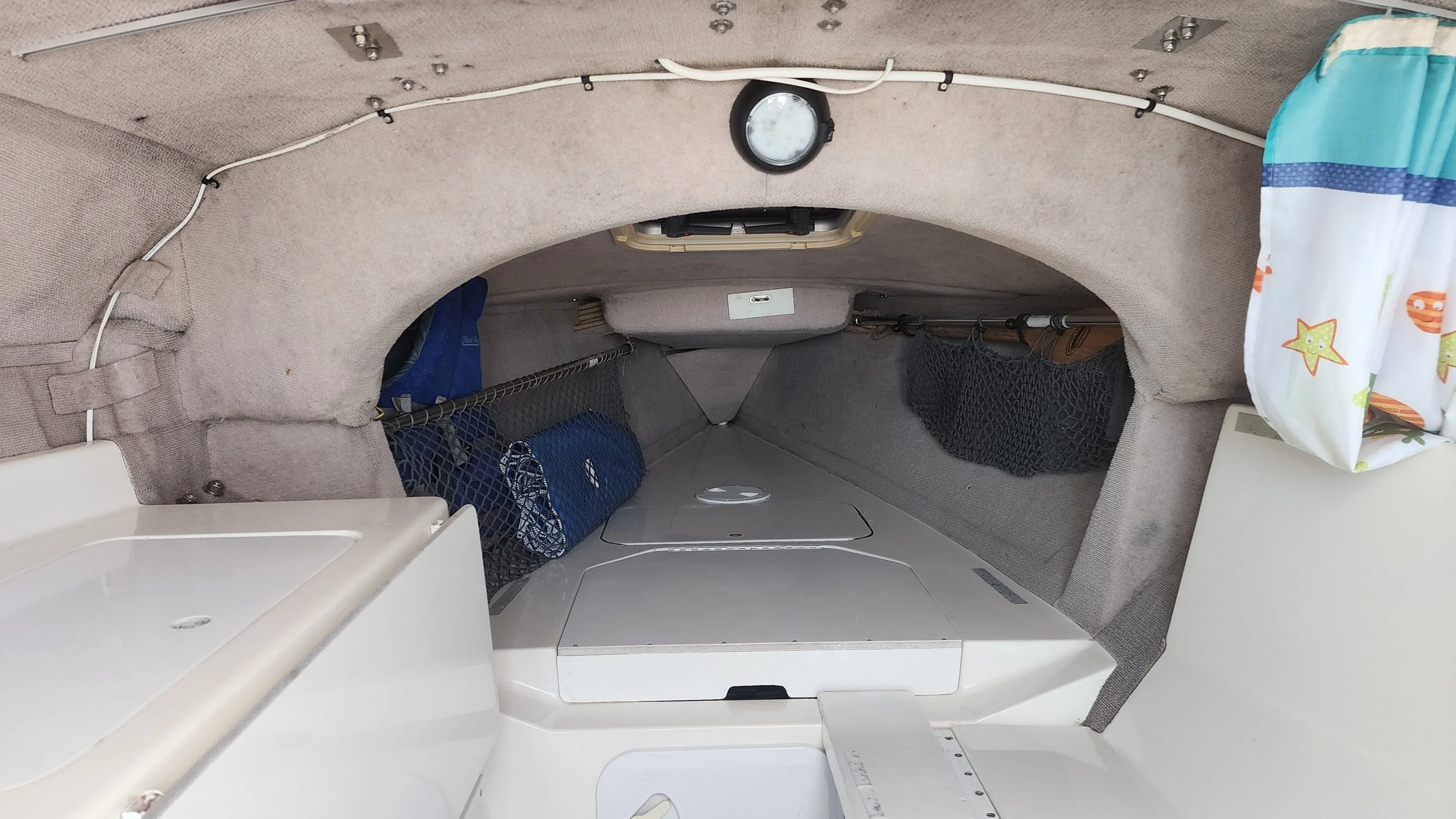 J24 V-berth from companionway.jpg