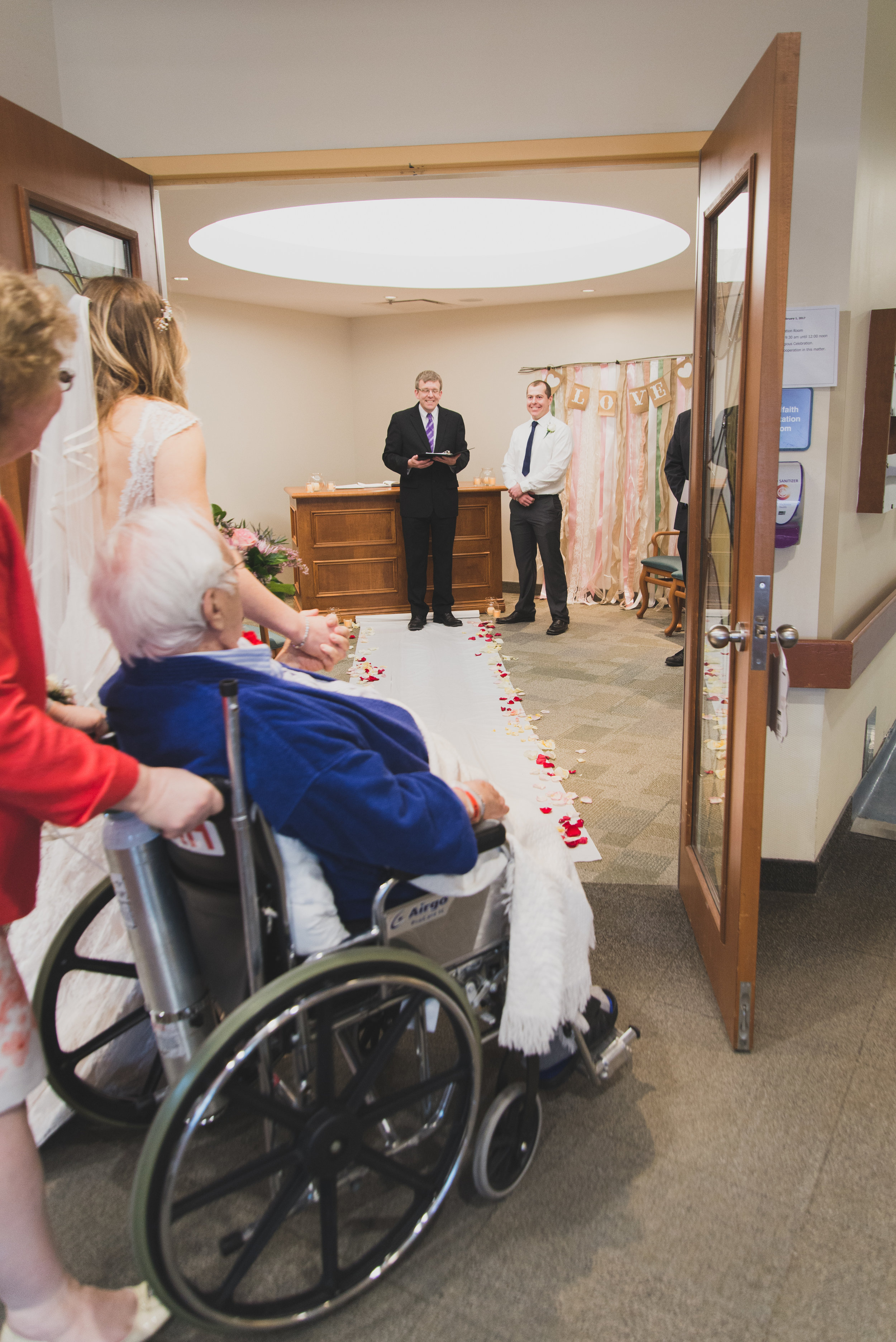 AlcockProductions-NatalieGord-Wedding_0031.jpg