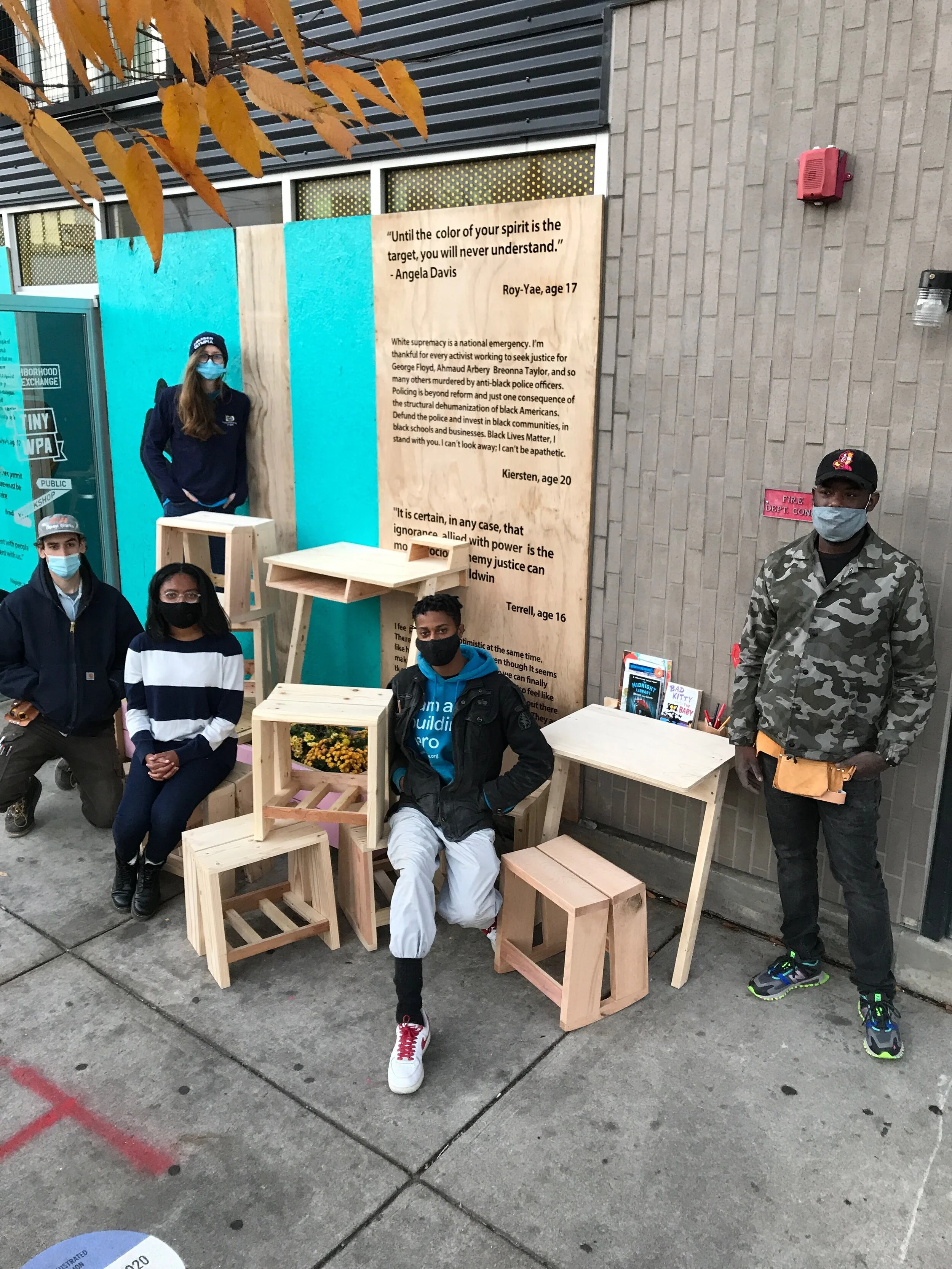 DO YOU OR SOMEONE YOU KNOW NEED A DESK AND STOOL FOR LEARNING FROM HOME?