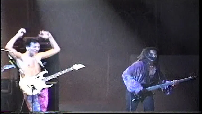 Steve_Vai_Band_USSR_95_ 176.jpg