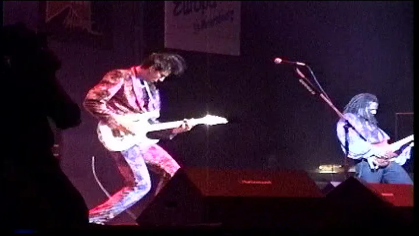 Steve_Vai_Band_USSR_95_103C.jpg