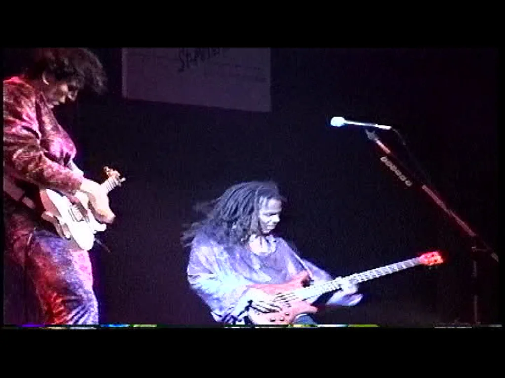 Steve_Vai_Band_USSR_95_113C.jpg