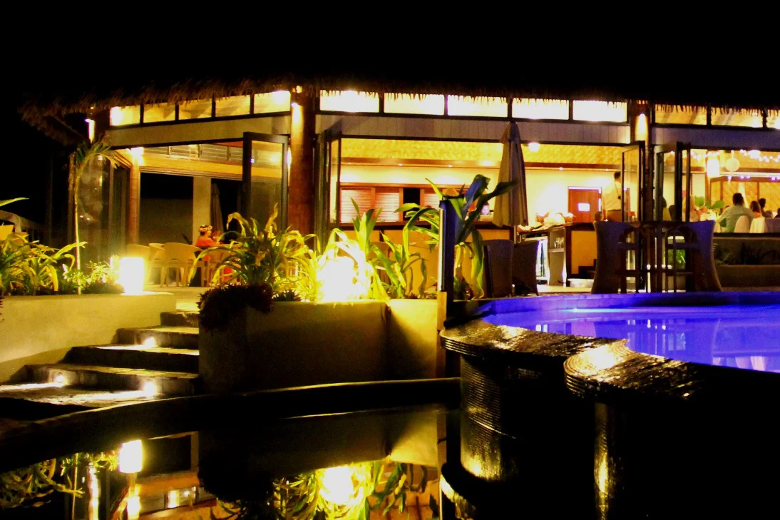 restaurant2.jpg