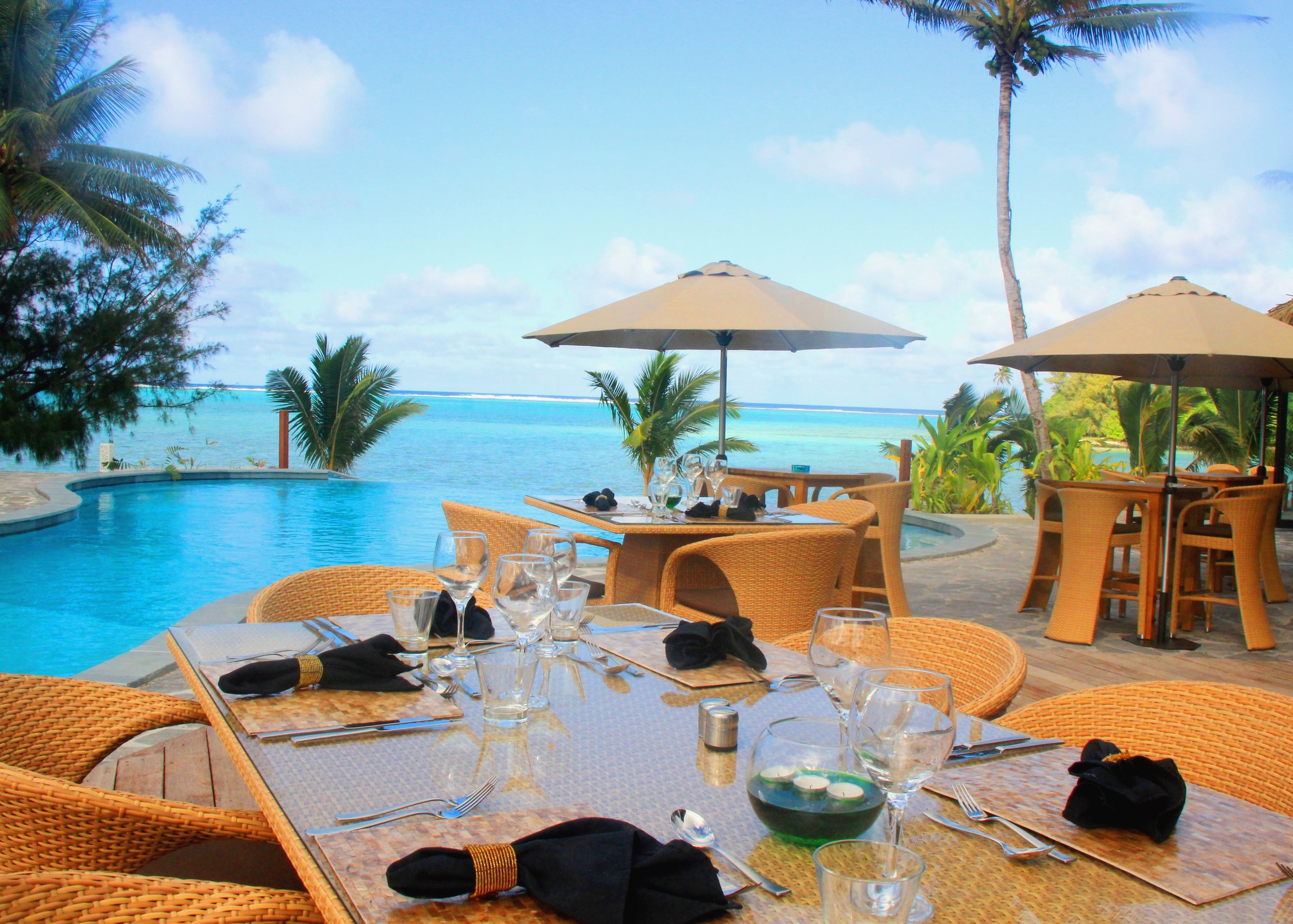 5.Dining Poolside at Nautilus.jpg