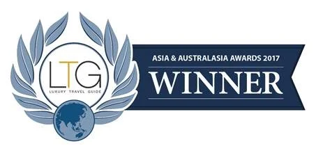2017 Luxury Travel Guide Award Logo.jpg