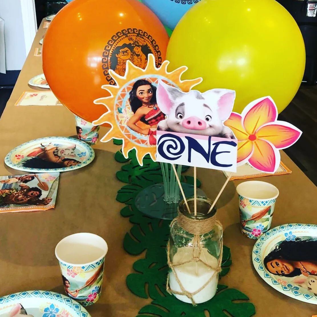 #Moana is one of our most enduring, favorite themes. In a jungle-themed playroom complete with thatched-roof hit, how can you go wrong? 

#moanaparty
#chicagokidsbirthdayparties 
#chicagokidsparty
#indoorplayroom
#chicagoplayroom
#grandmonkeypackage