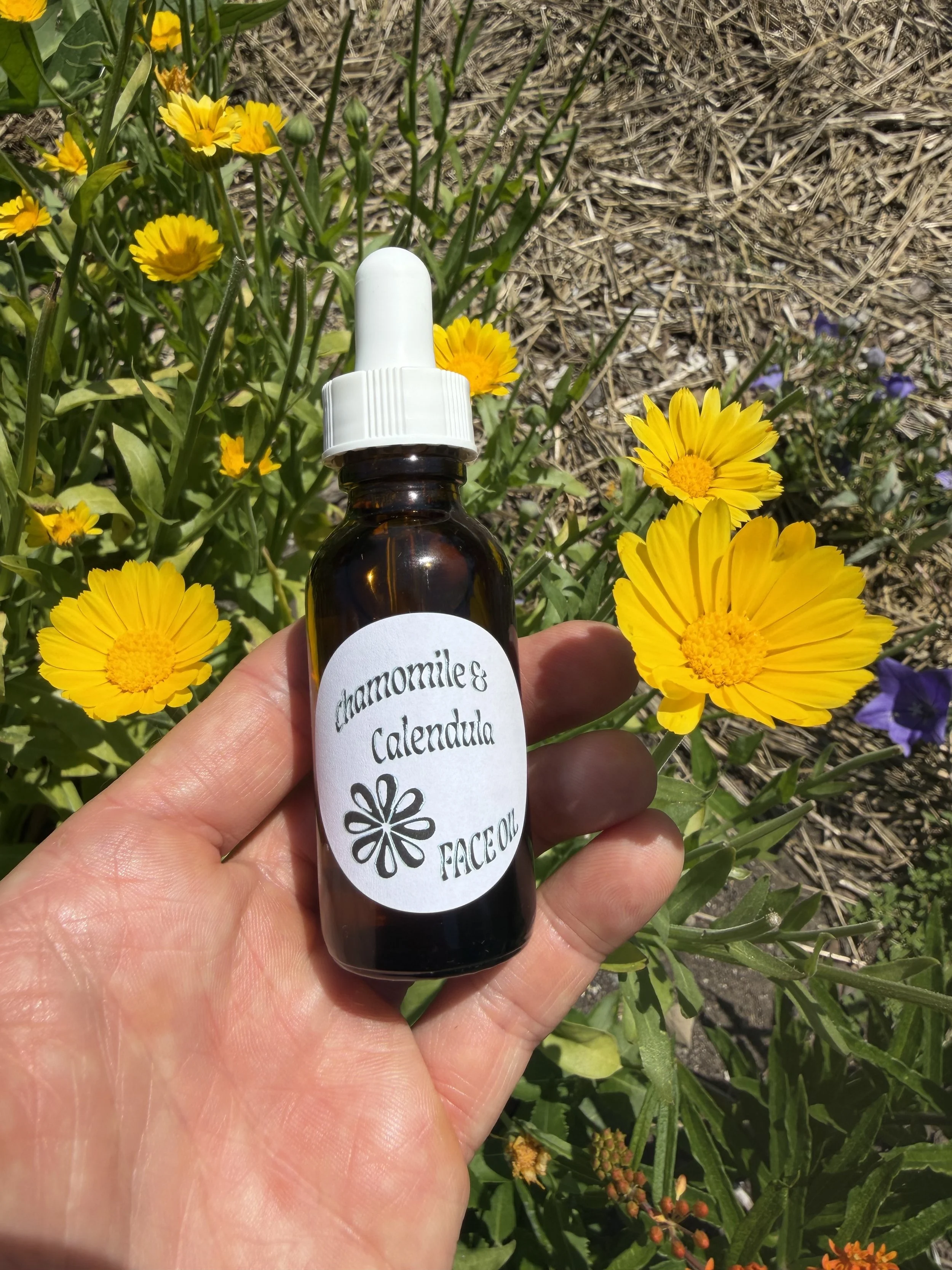 front of face oil label.jpg