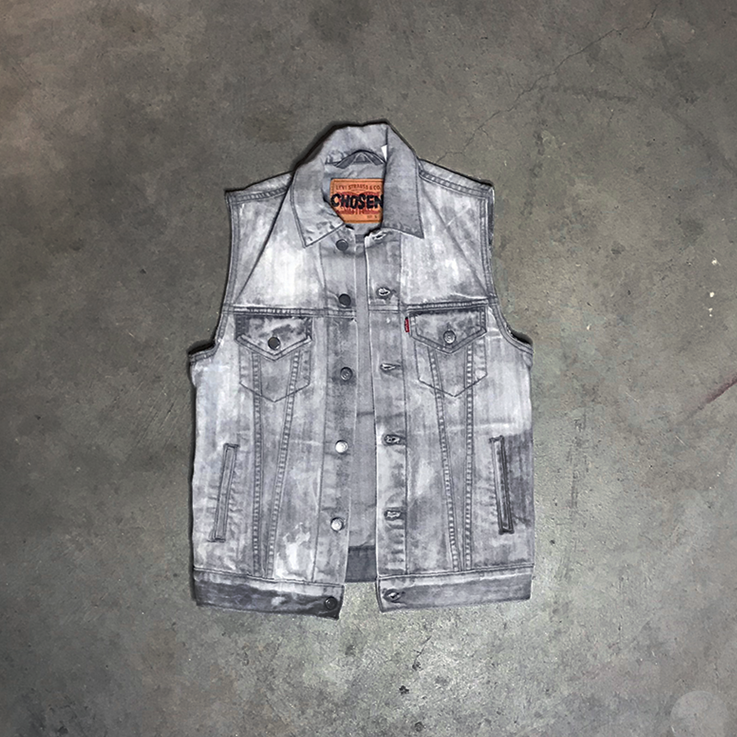 levis_front.png