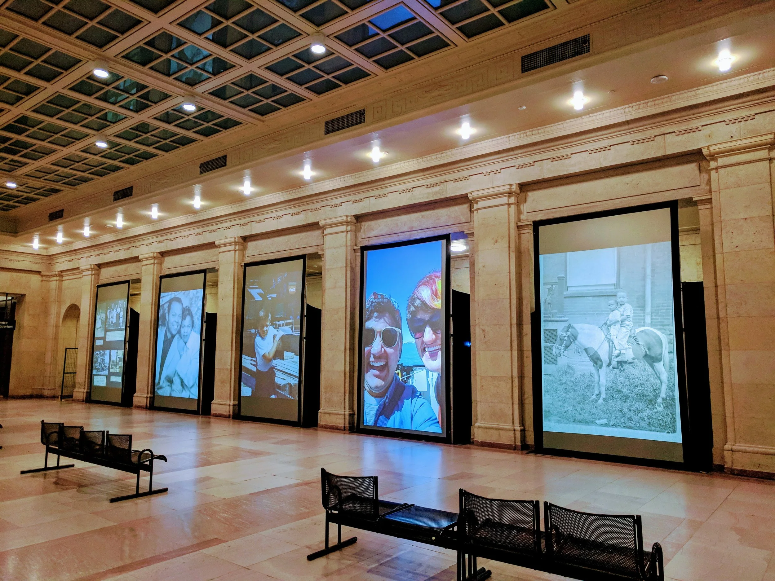 Momento presents The Family Camera: On the Move - Toronto at Union Station (J. Orpana, 2017)