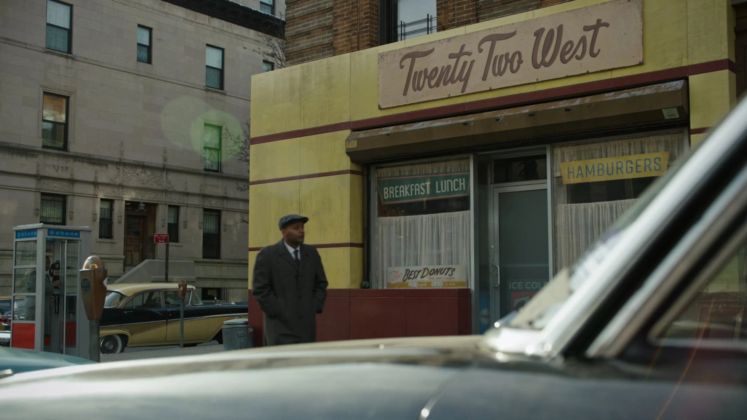 VS--Amazon-GodfatherofHarlem-22’06”.jpg
