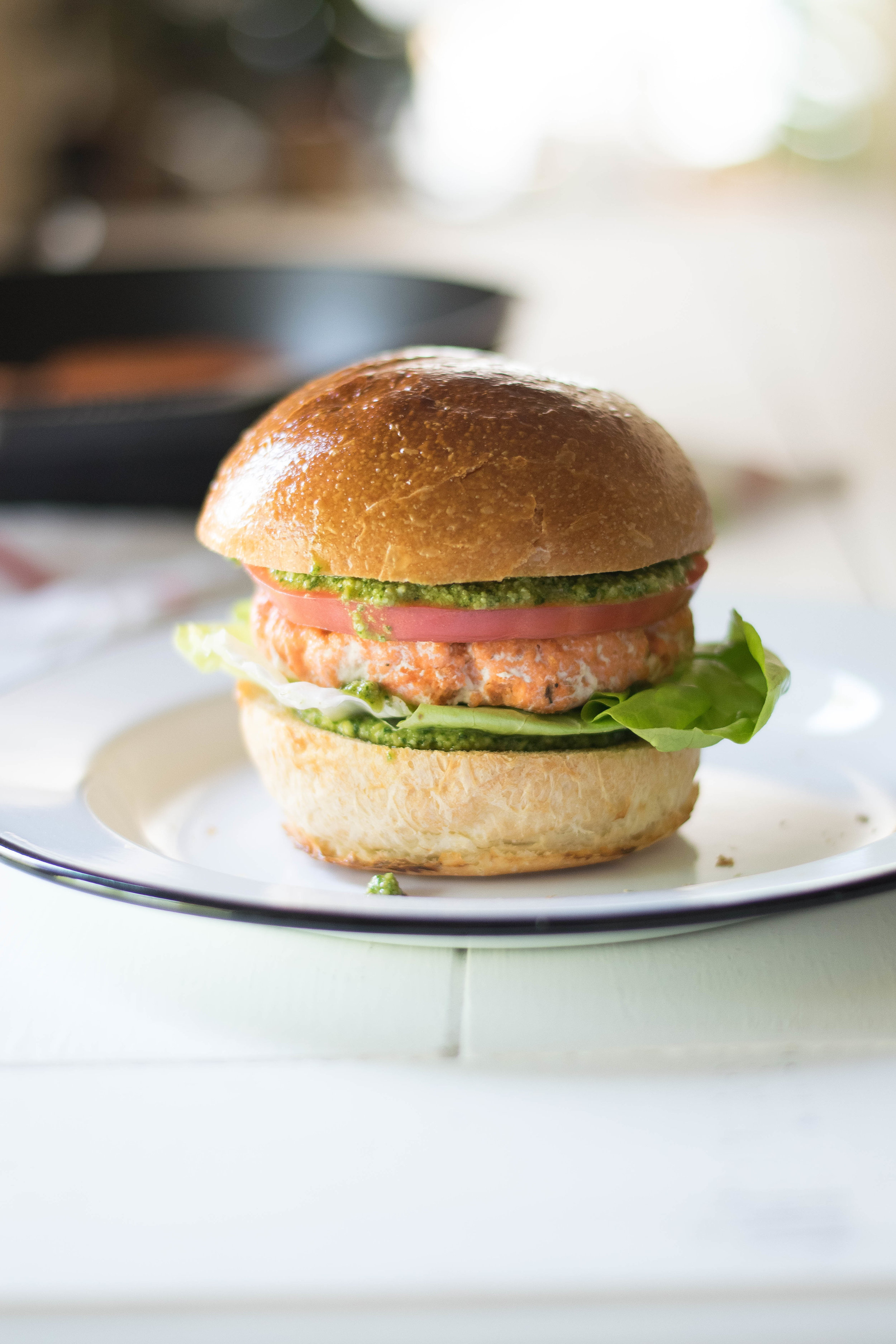 Salmon Burgers With Pesto Cream Sauce Recipe
