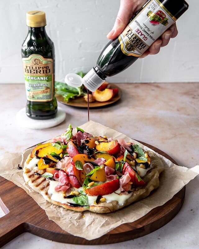 Grilling and summer: you can&rsquo;t have one without the other.  I teamed up with @fillipoberio_us to make this super simple and completely delicious grilled flatbread with peaches and prosciutto to kick off summer! #Ad  The @fillipoberio_us Organic