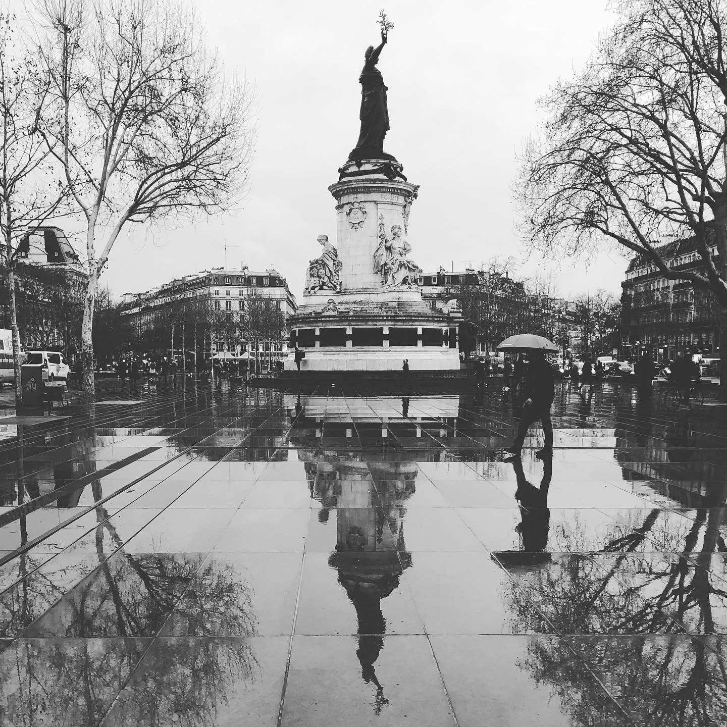 peut-&ecirc;tre qu'il est temps que je poste quelque chose en fran&ccedil;ais 🇫🇷 #france #parisfrance #paris