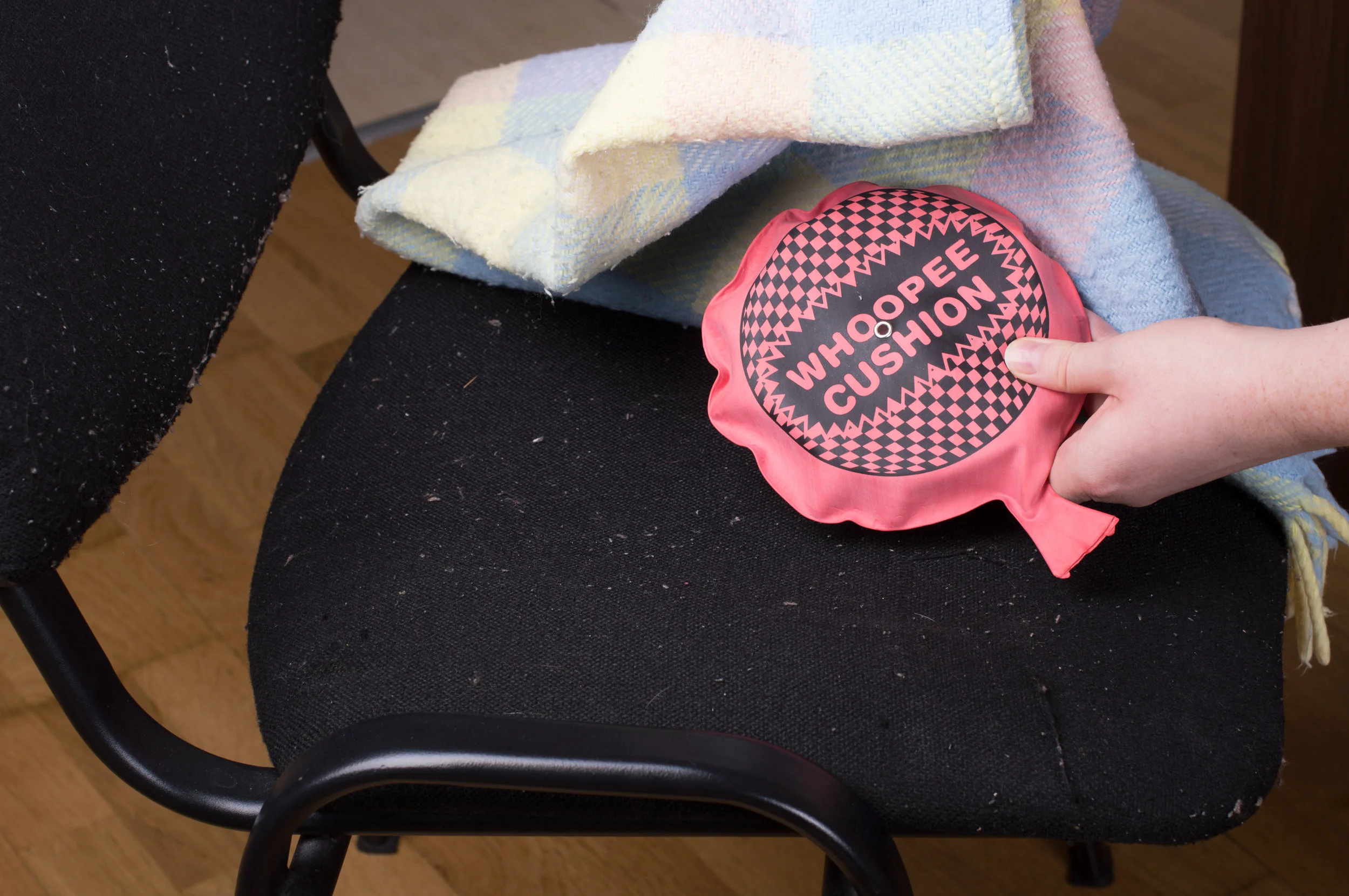 Pull-the-Whoopee-Cushion-Prank-Step-5.jpg