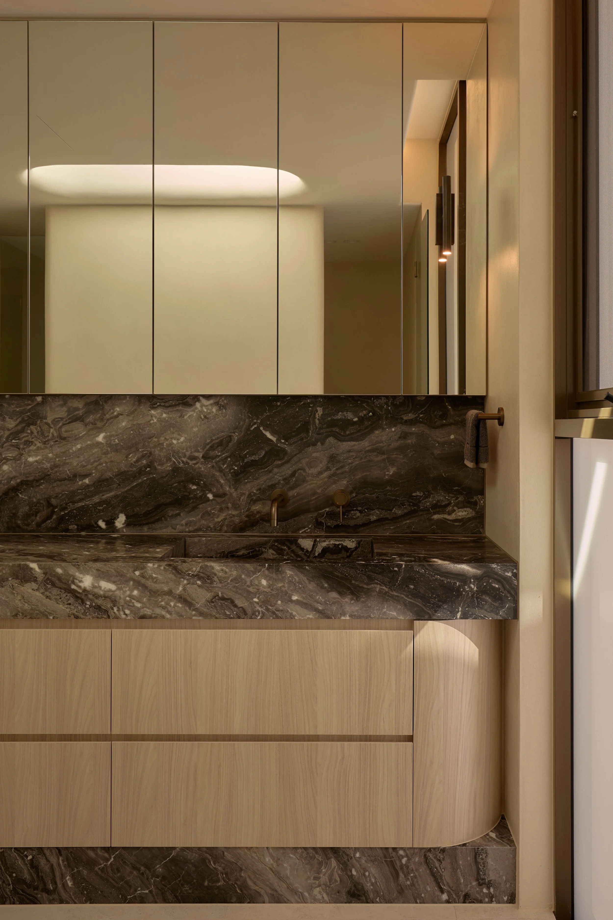 Ensuite_2.jpg