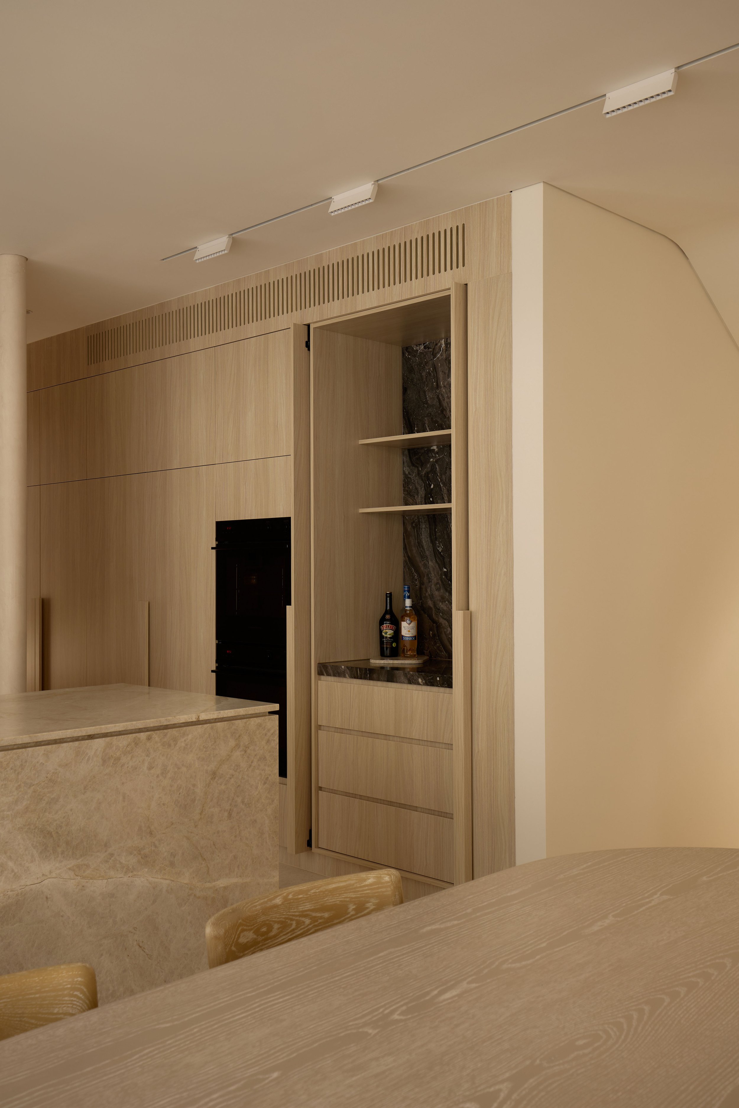 2.Kitchen_4.jpg