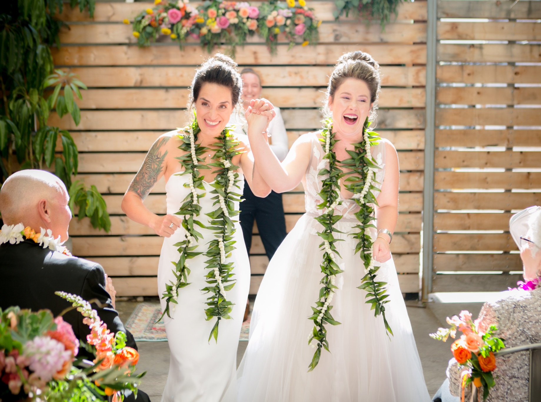 Bright_Florals_Two_Bouquets_Ceremony_Sibyl_Sophia_Des_Moines_Iowa.jpg