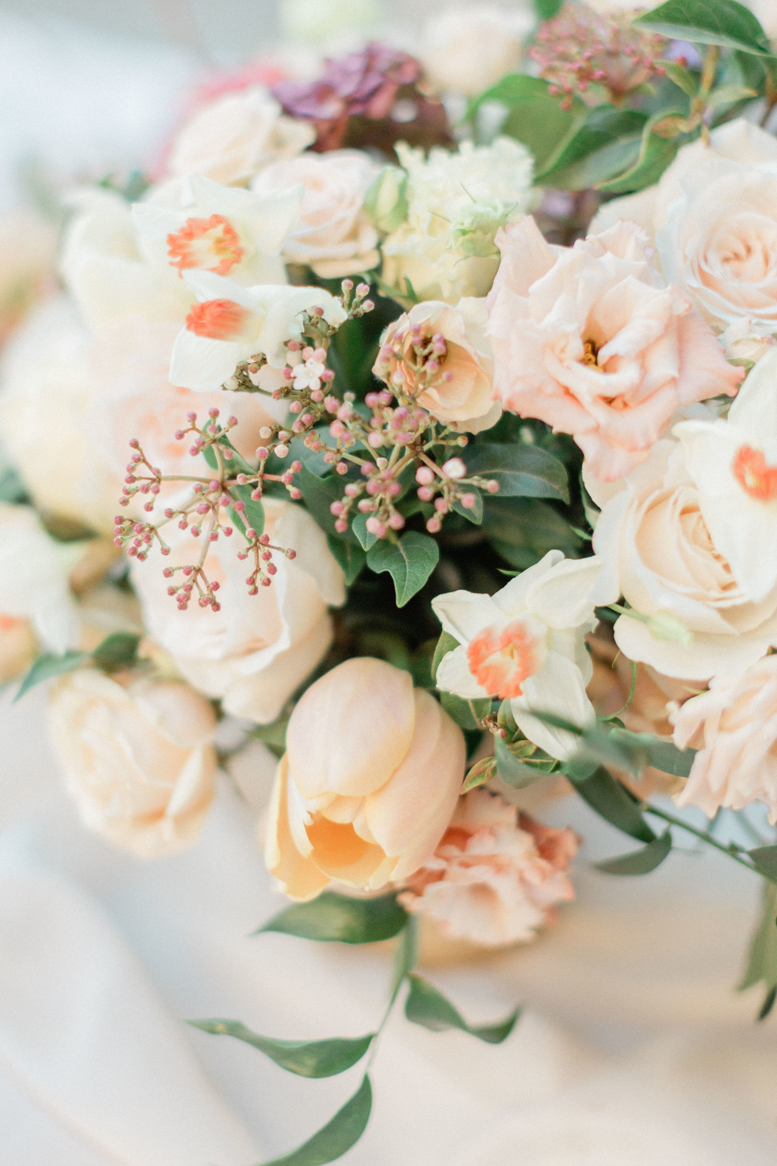 Garden_Style_Lush_Florals_Closeup_Sibyl_Sophia_Des_Moines_Iowa.jpg