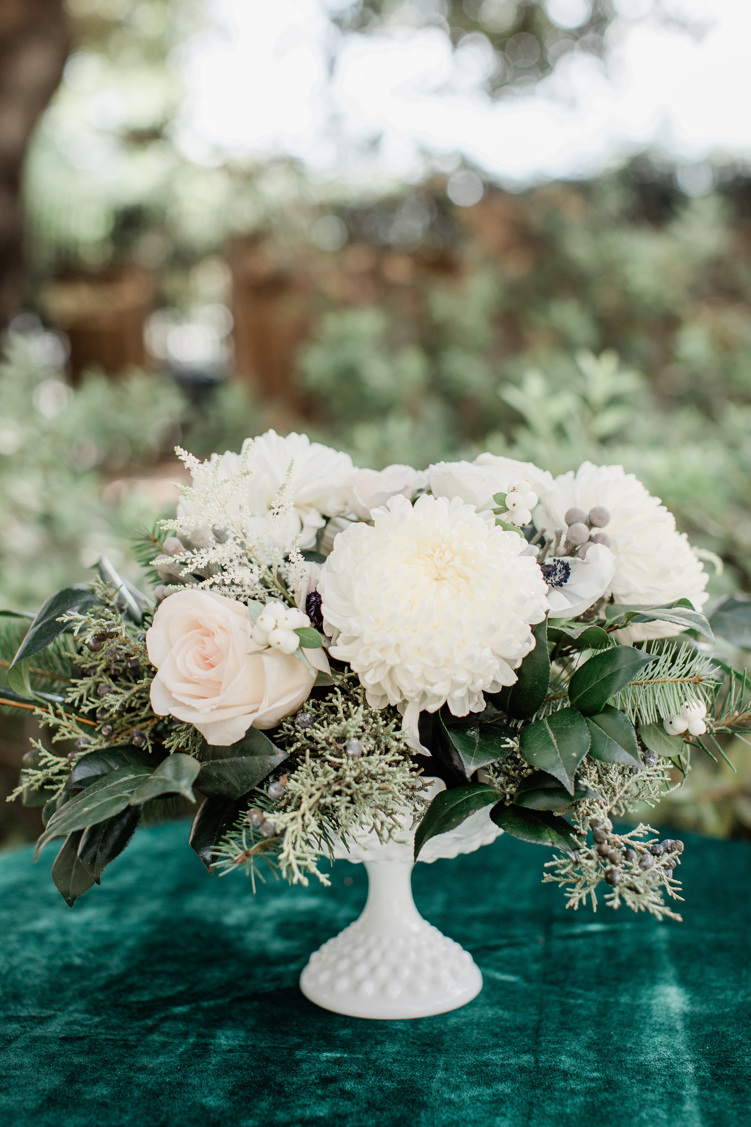 Winter_Wedding_Florals_Centerpiece_Des_Moines_Iowa_Sibyl_Sophia.jpg