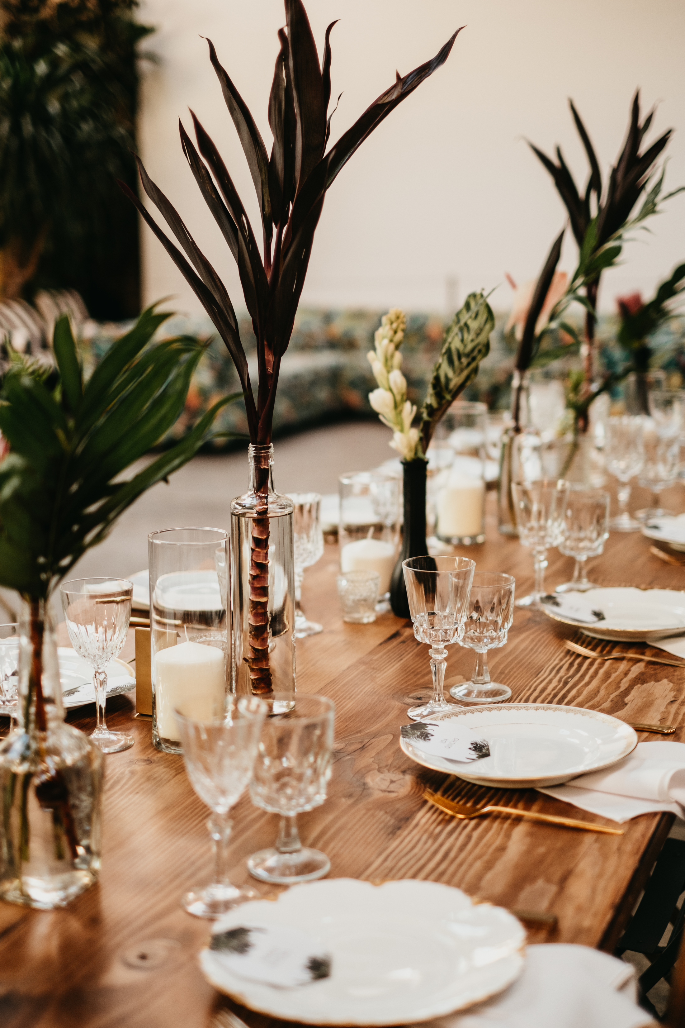 Dark_Tropical_Florals_Sibyl_Sophia_Tablescape_Palm.jpg