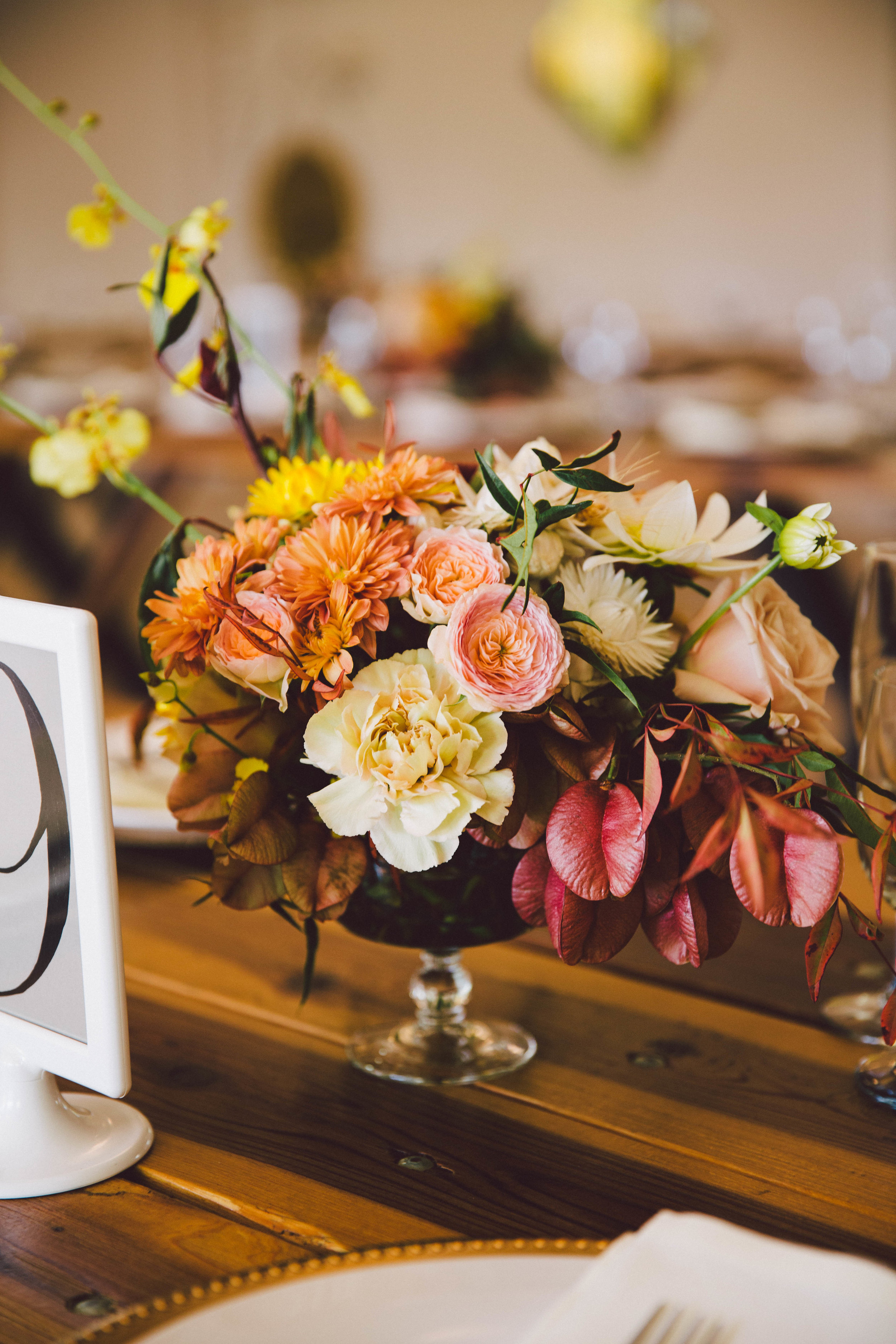 Bold_Florals_Iowa_Centerpiece.jpg