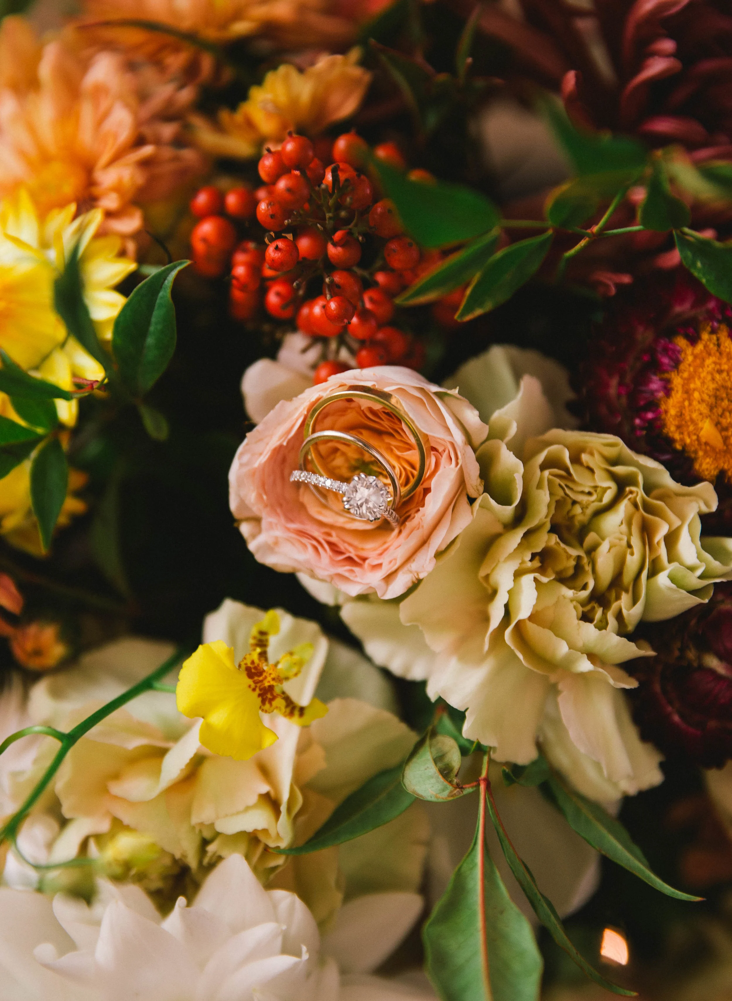 Bold_Florals_Iowa_Wedding_Ring.jpg