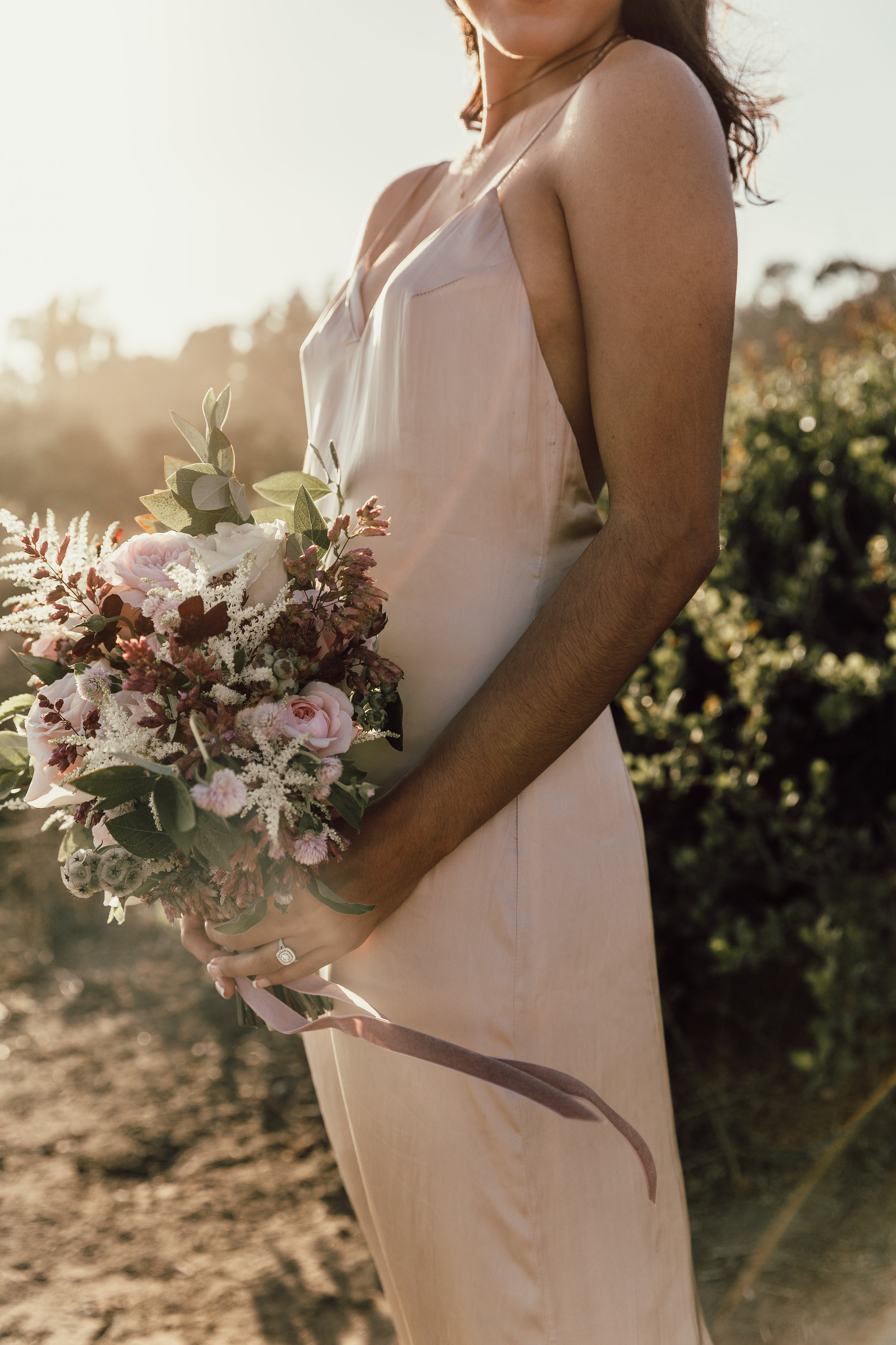 Textured_Garden_Style_Florals_Sibyl_Sophia_Bouquet.jpg