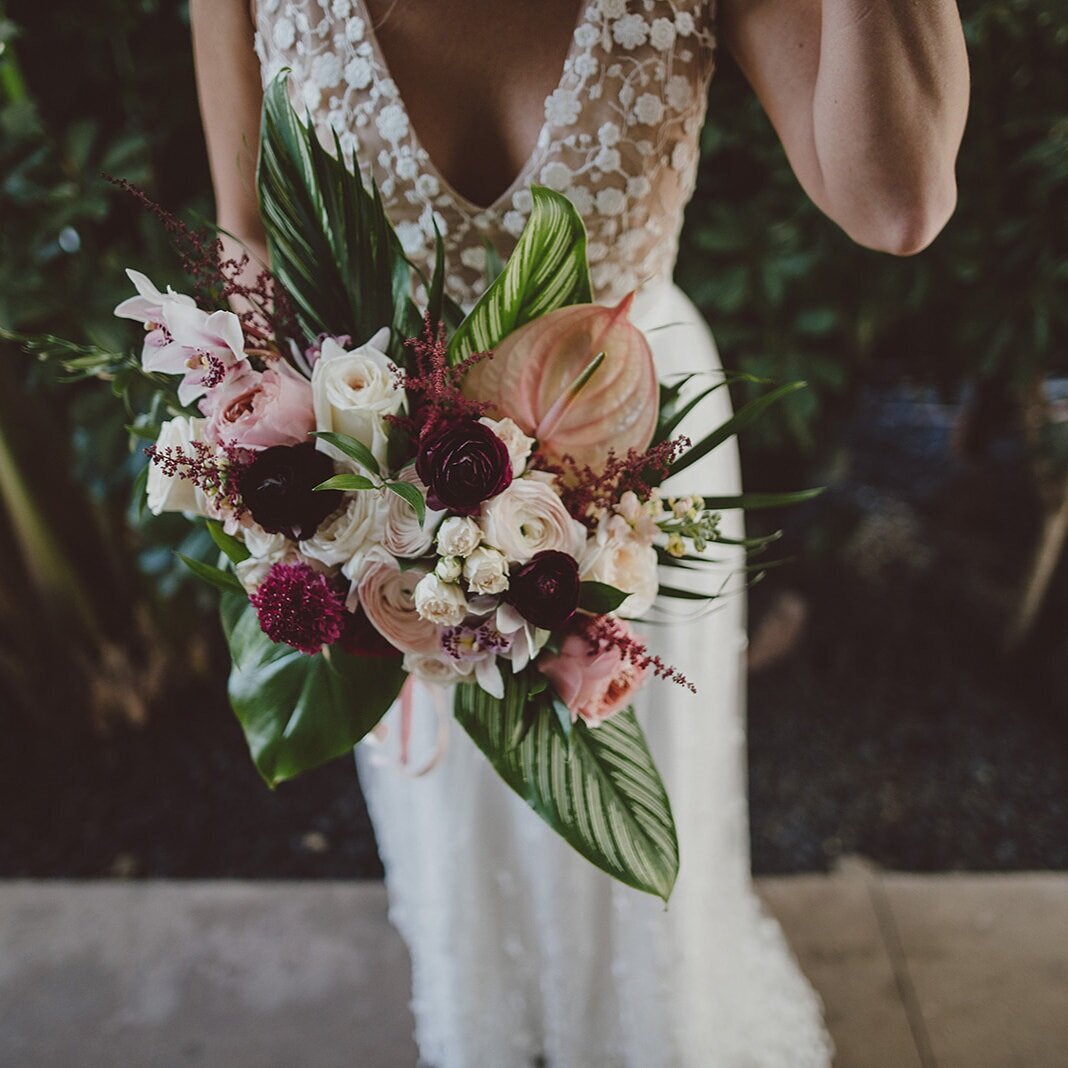 Tropical_Garden_Roses_Pinks_Wedding_Flowers_Sibyl_Sophia_2.jpg