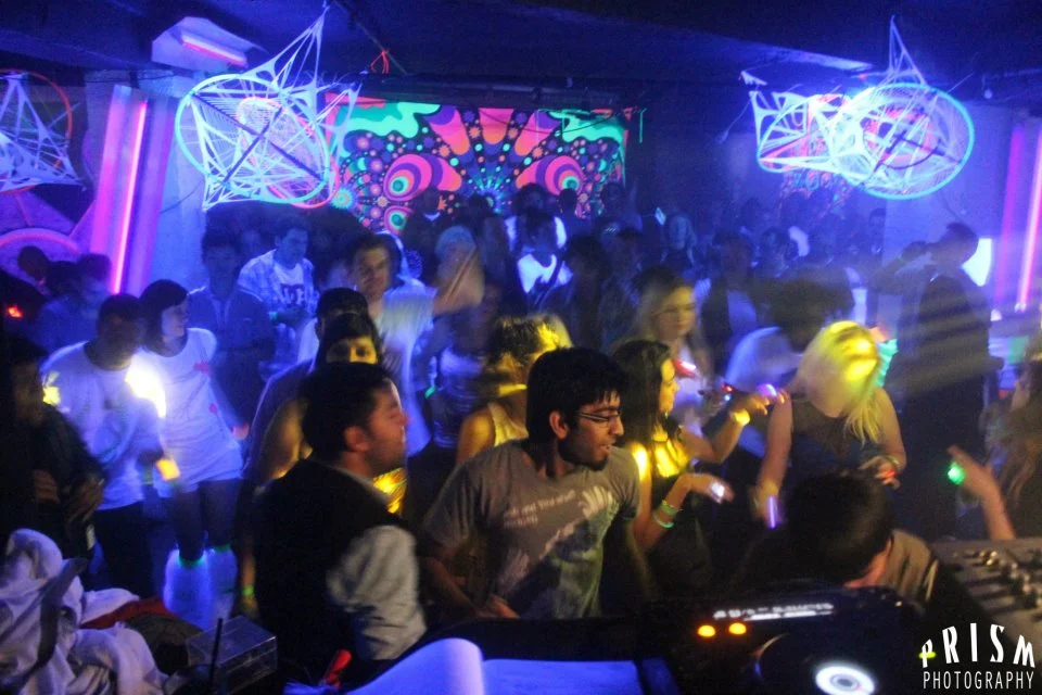 Partyfull.jpeg