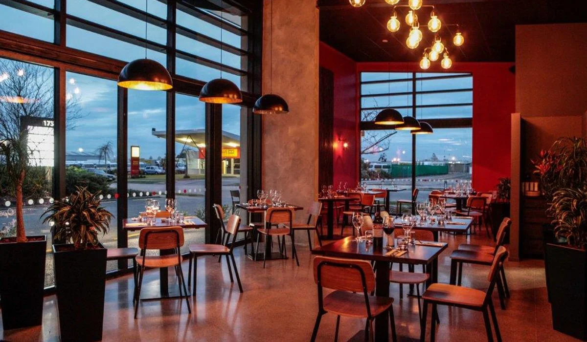 Gusto Bar & Restaurant