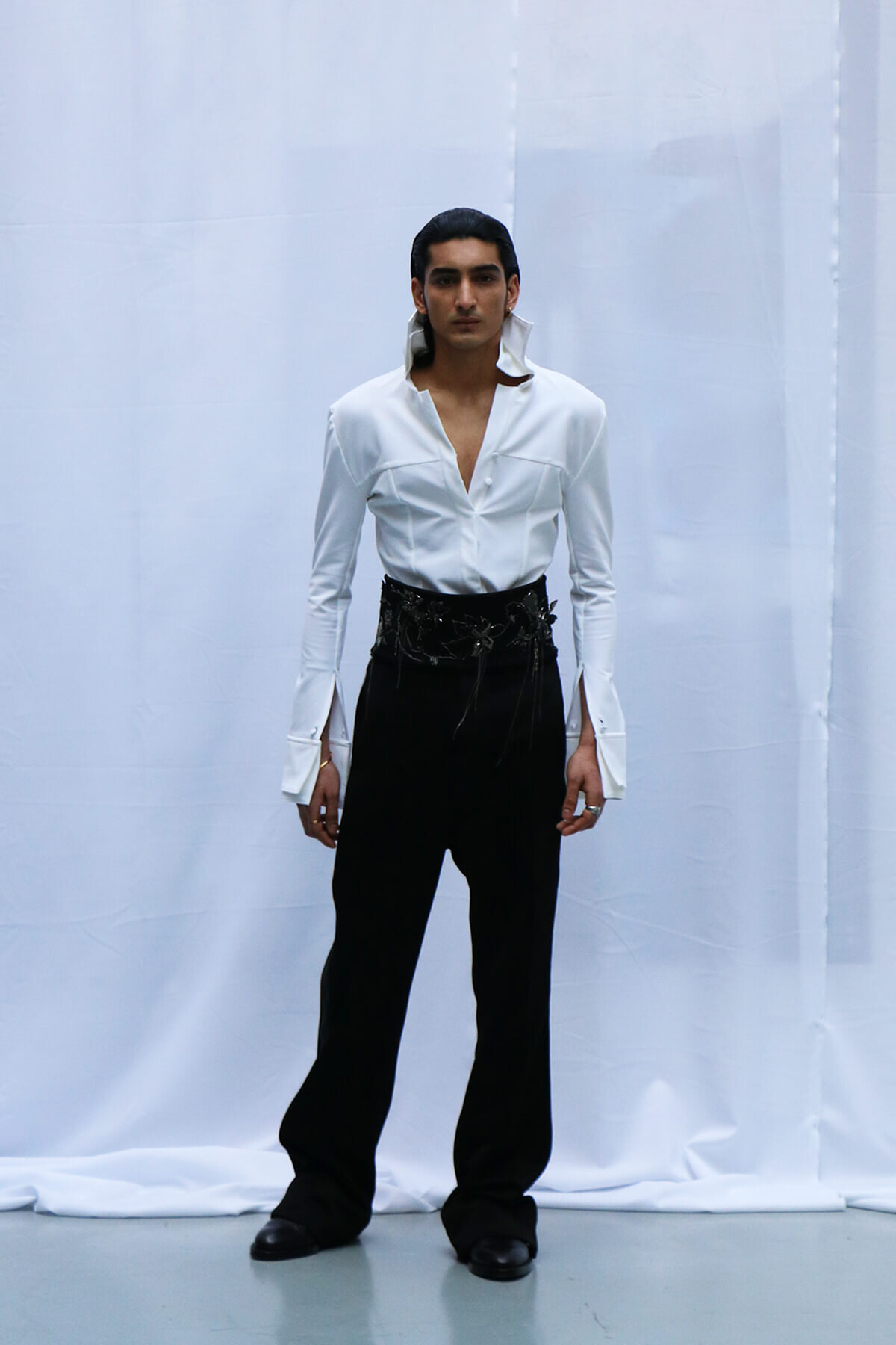 ARTURO_OBEGERO_LOOK3.jpg