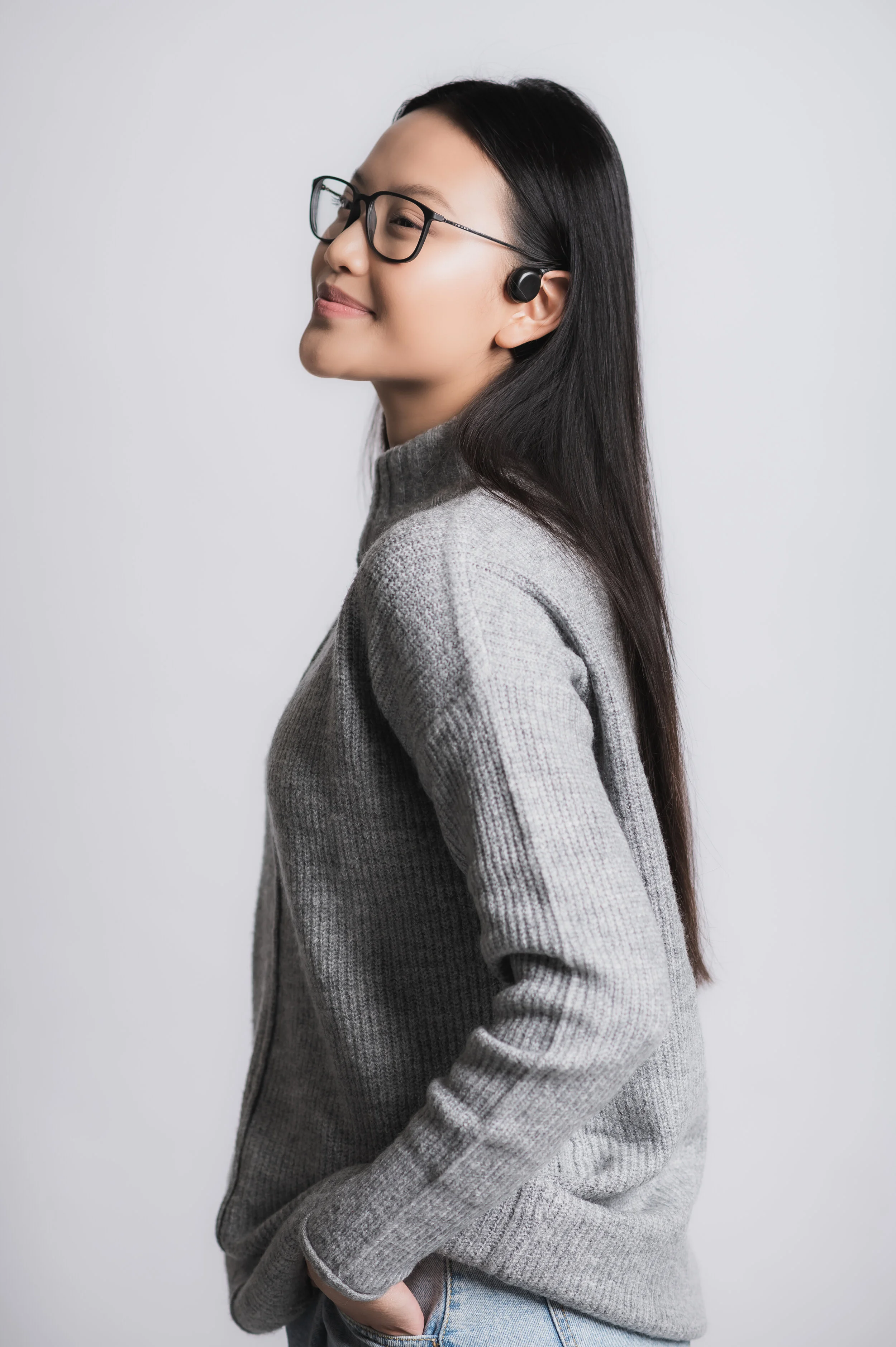 From Bone to Brain: A New Way of Hearing Sound Bone conduction technology offers an alternative to using a cell phone.