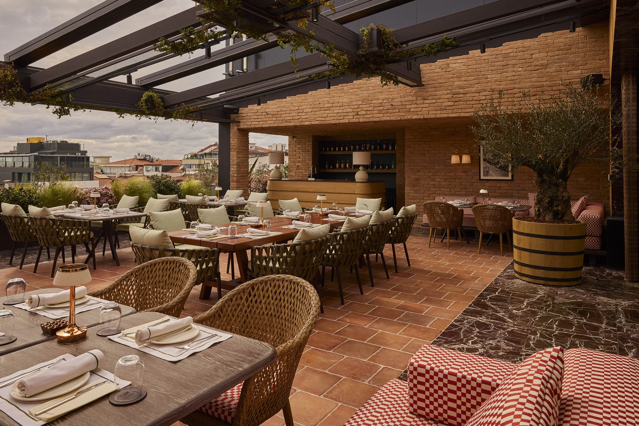 Rooftop Dining in Istanbul