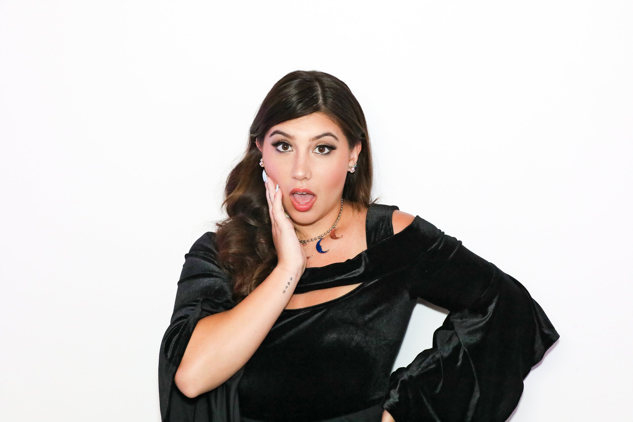 Kelsi Davies - Influencer to Watch