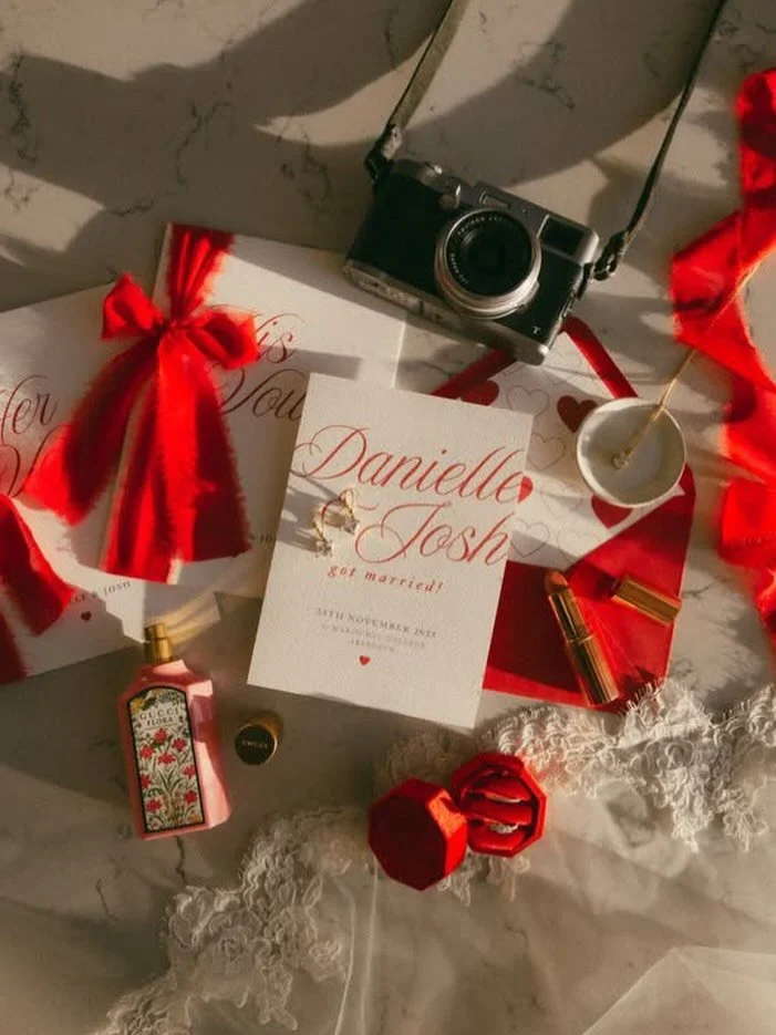 Danielle &amp; Josh got married! It was lovely to be in on this little secret for a while 🤫 

📷 @christiejohnstonphoto

#weddingstationery #weddinginvitations #invitations #prettypaper #lovepaperco #pursuepretty #modernweddingstationery #scottishwe